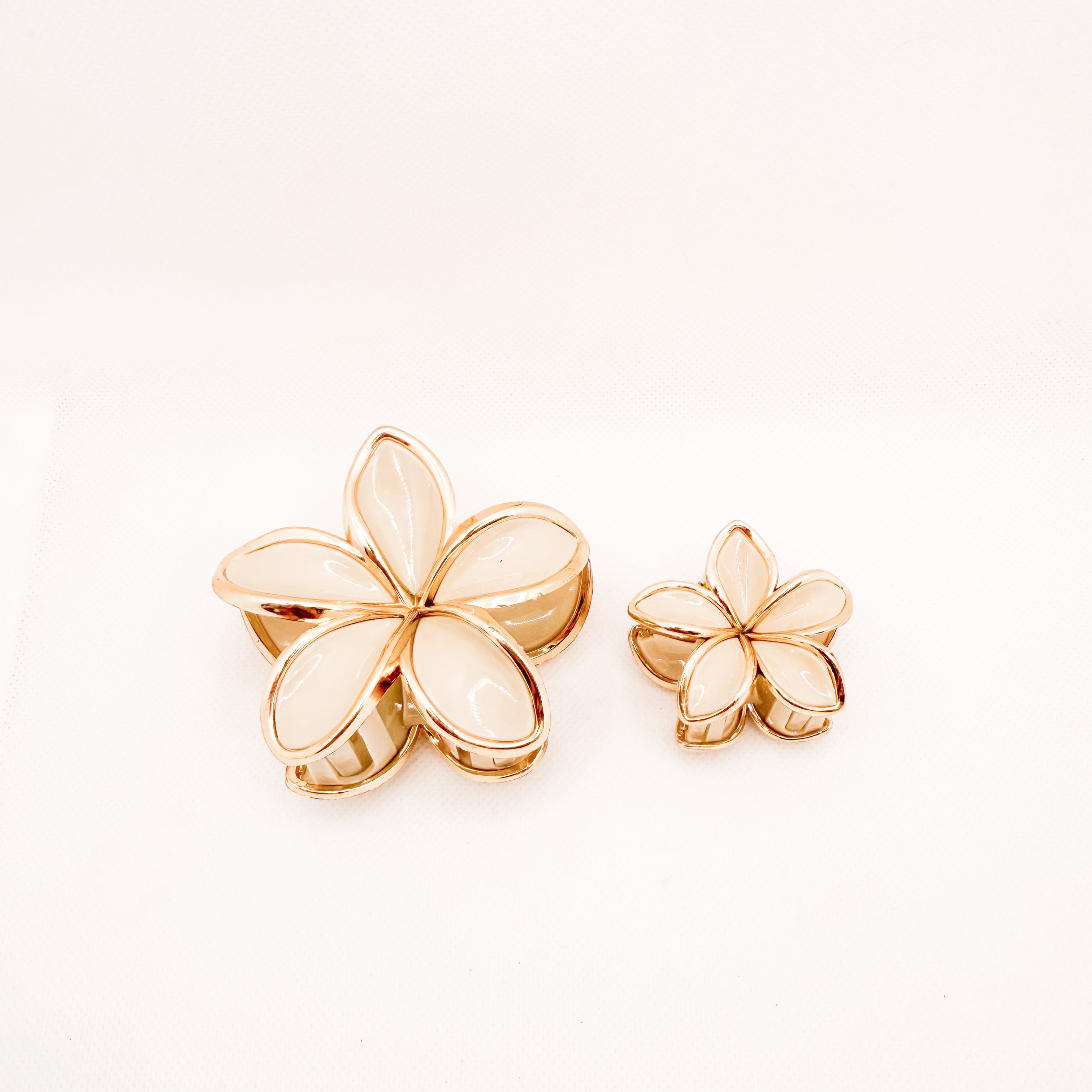 midi gold plumeria hair clip