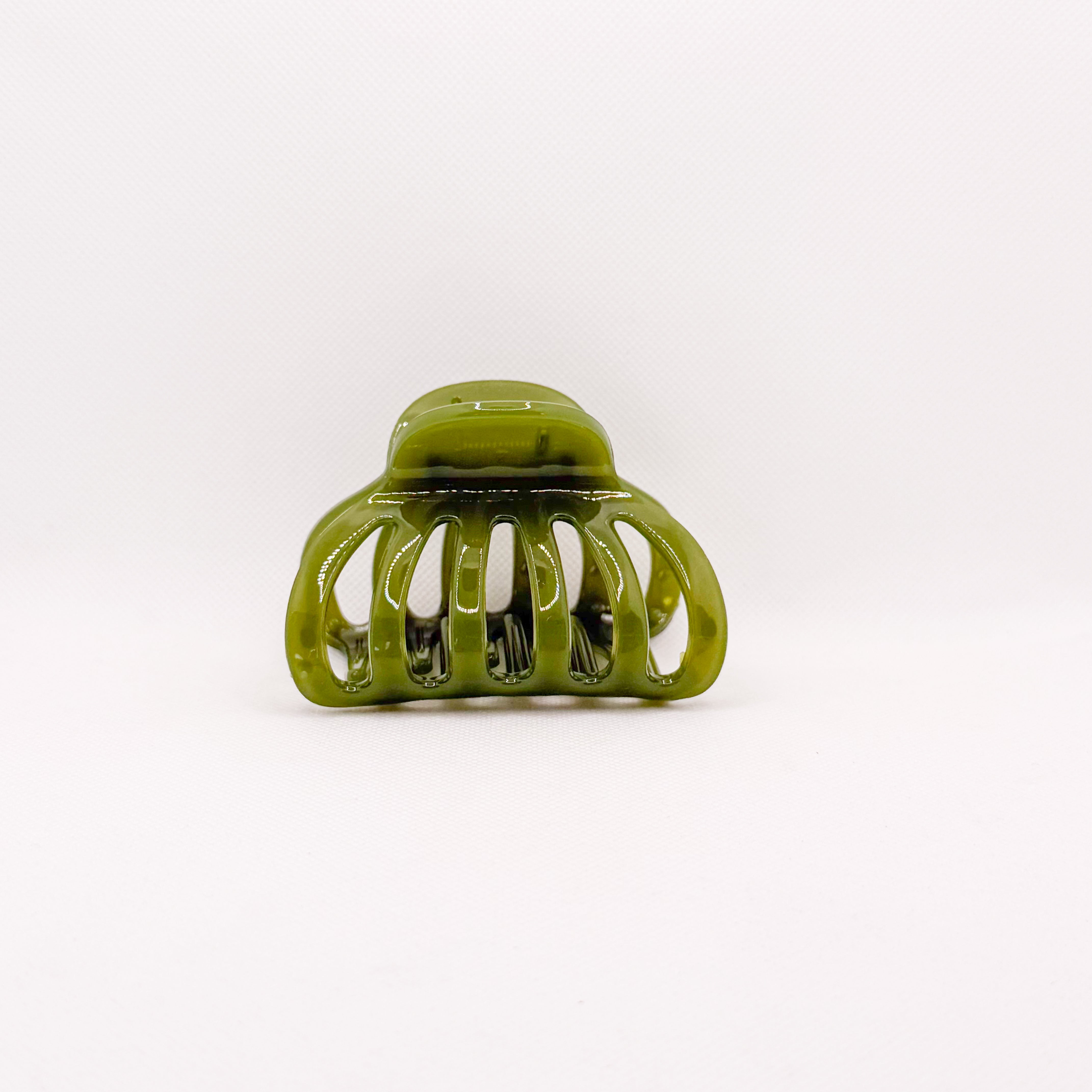 green tokyo hair claw