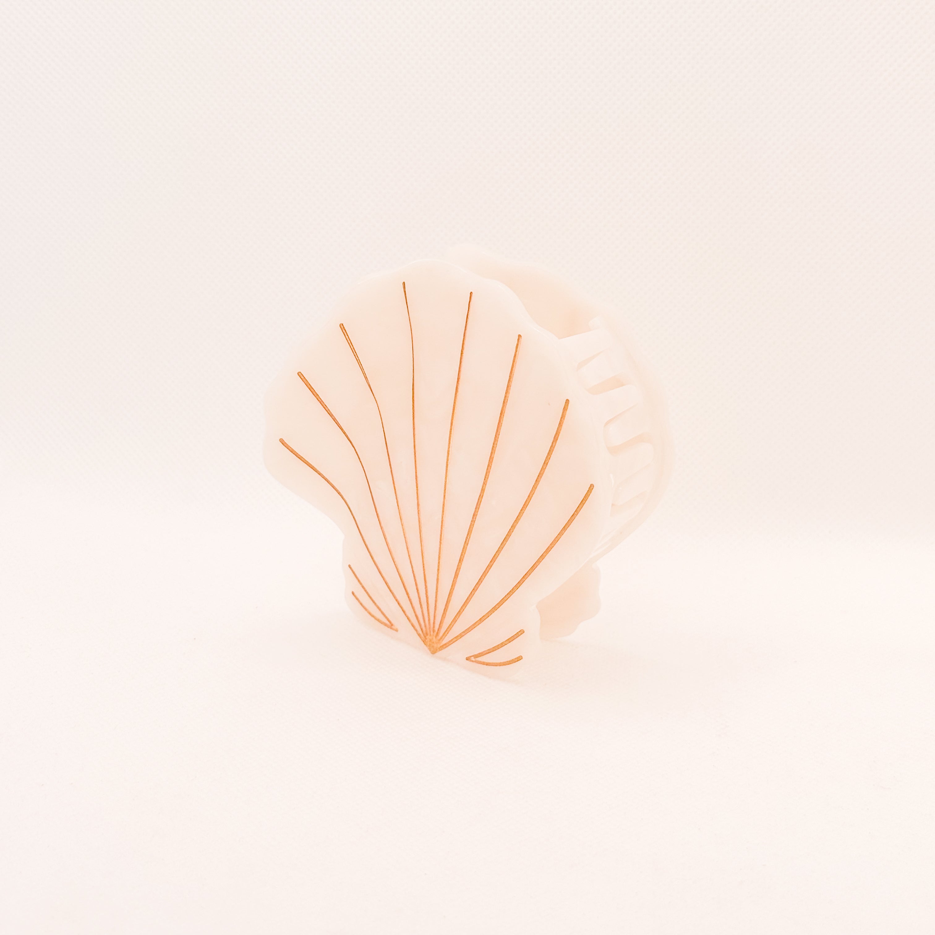 mother of pearl sea shell hair claw