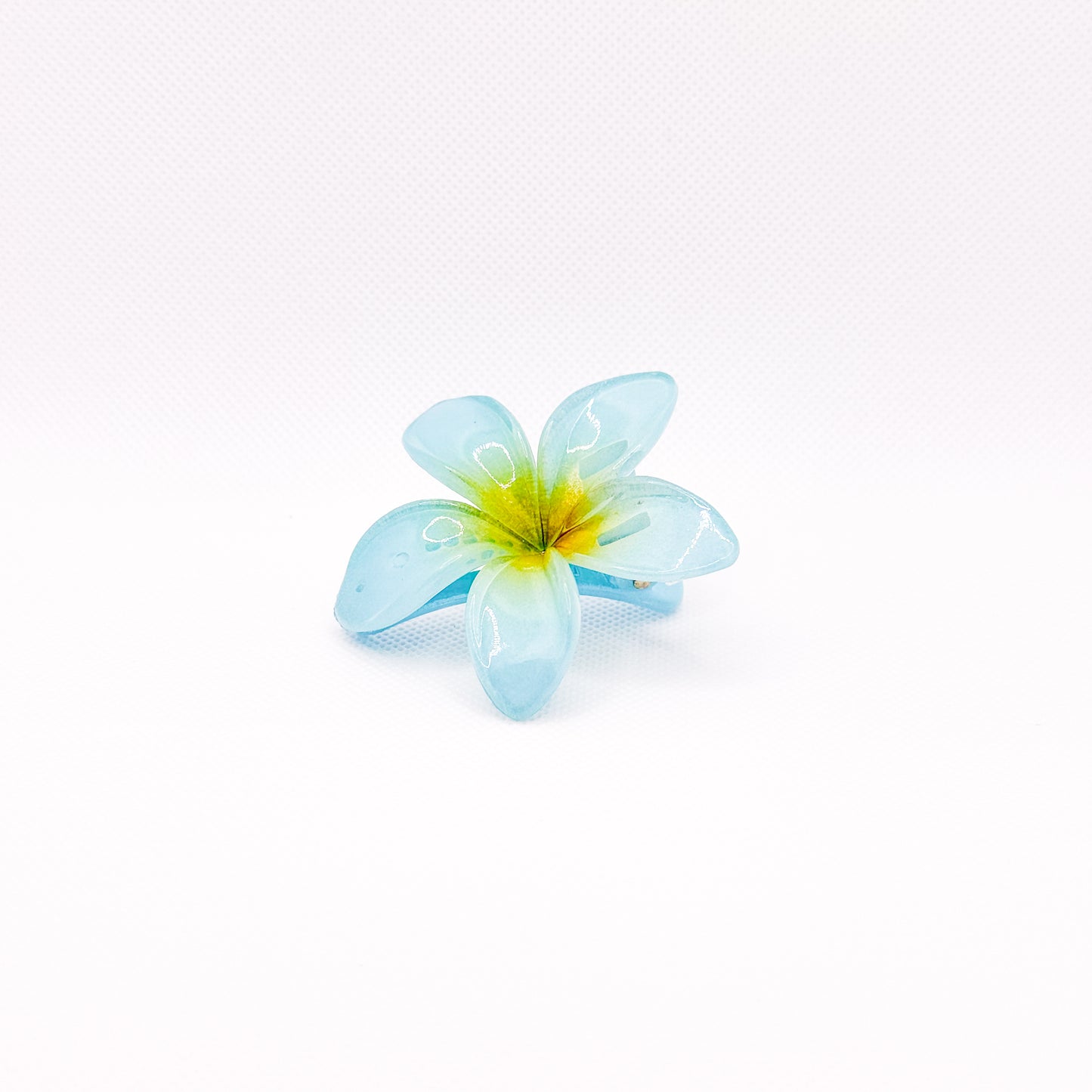 aqua midi plumeria hair clip
