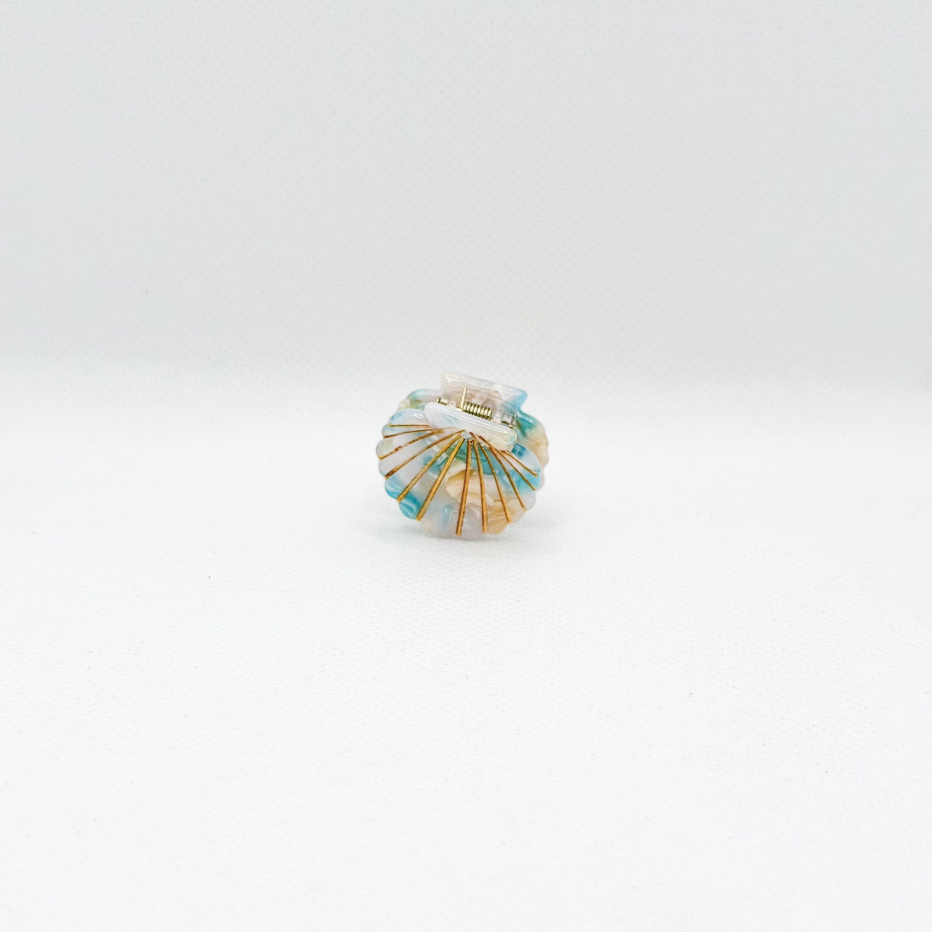 mini blue shell hair clip