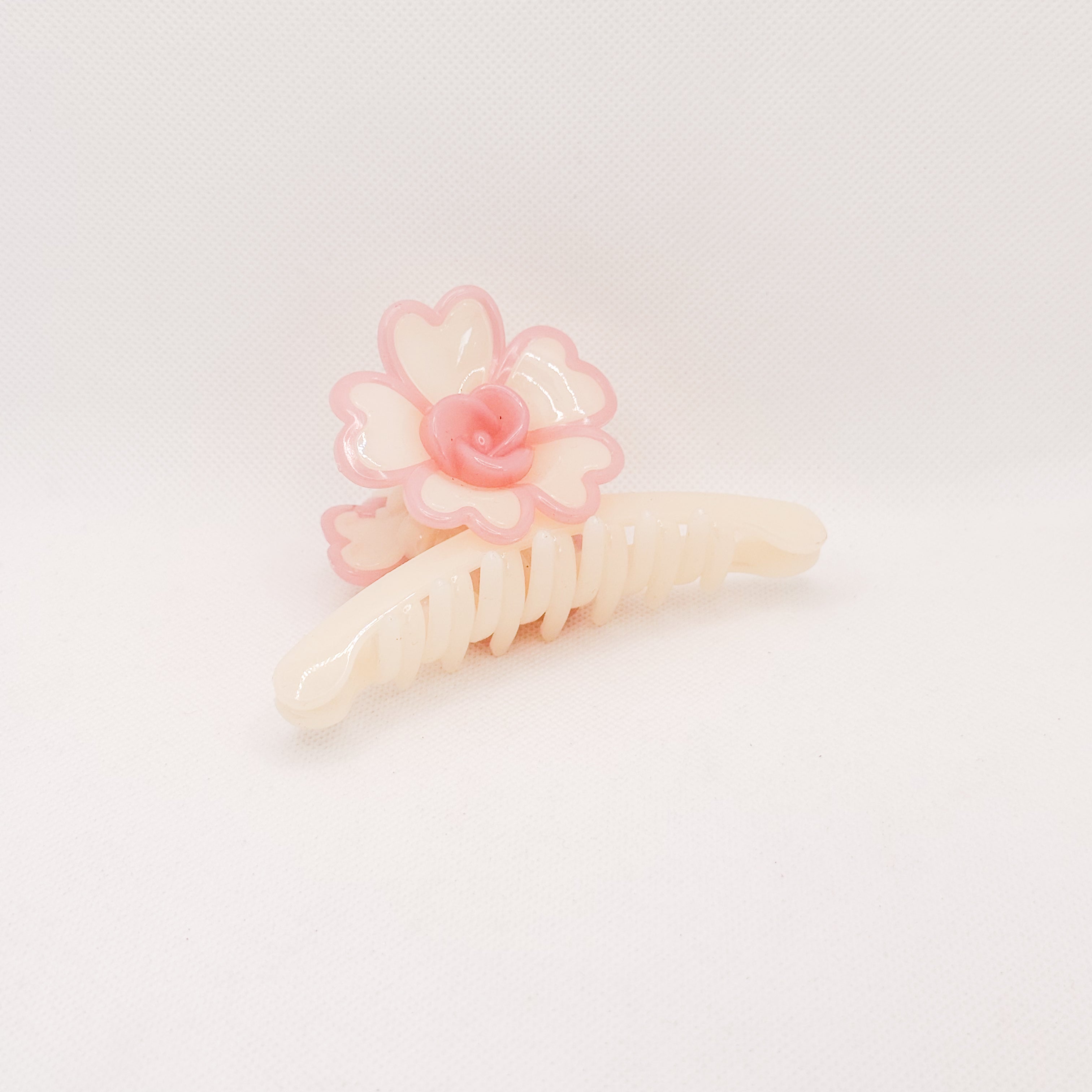 pink daisy hair claw
