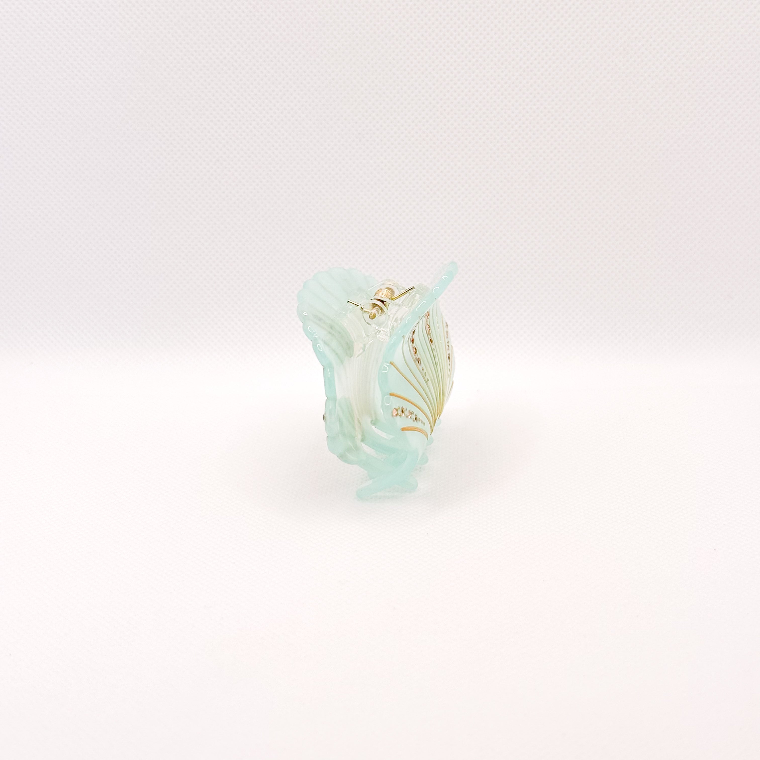 coastal shell hair clip