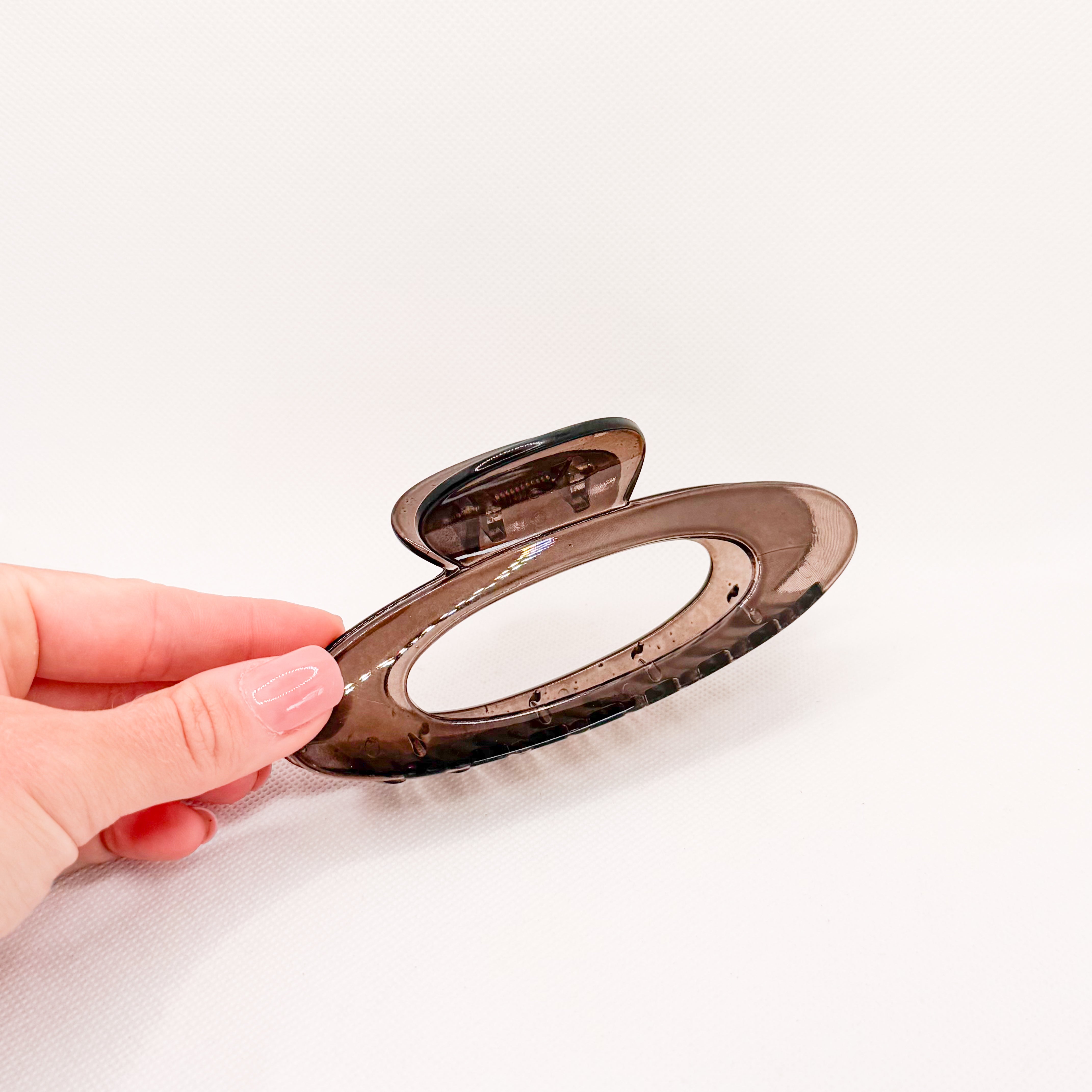 brown stellar hair claw