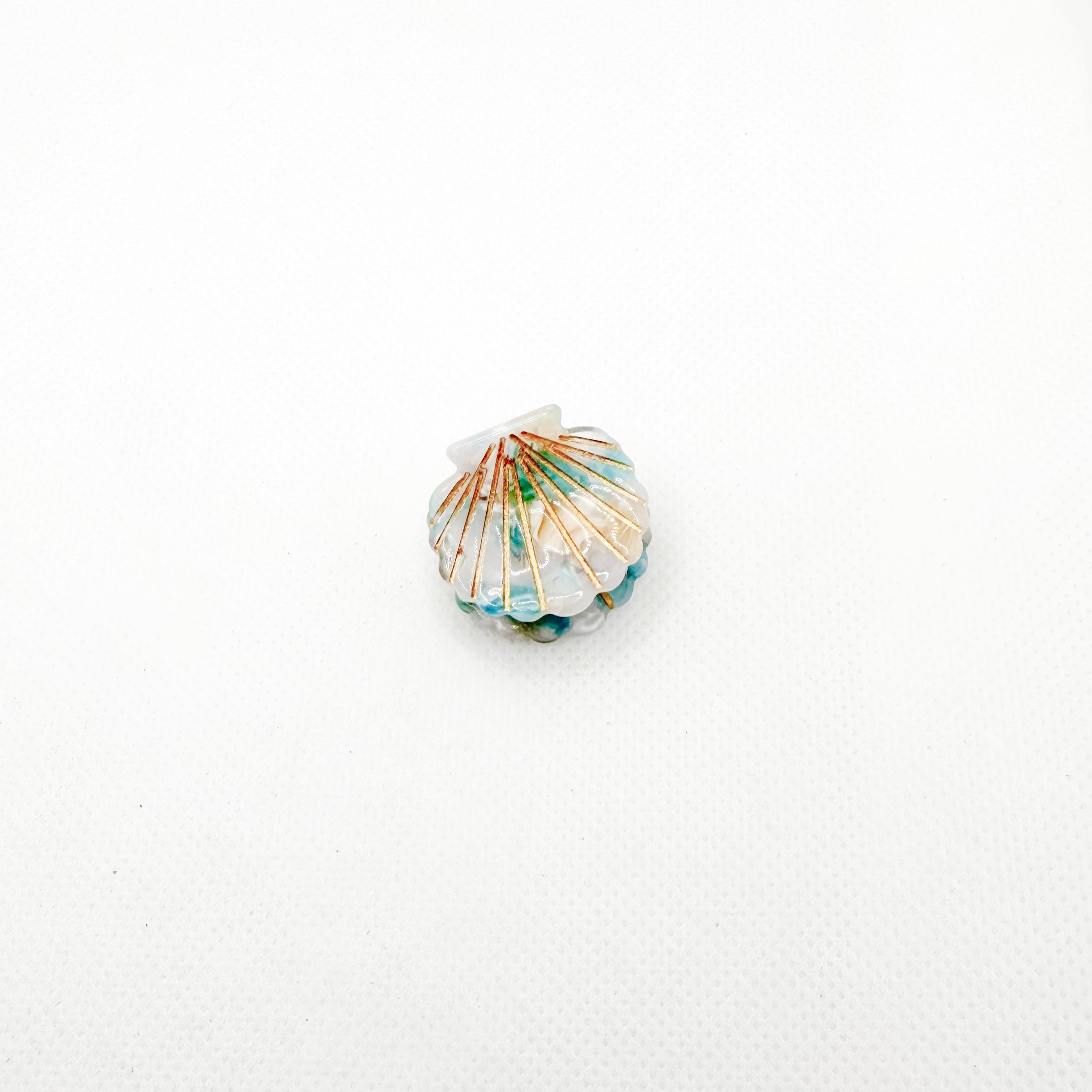 mini blue shell hair clip