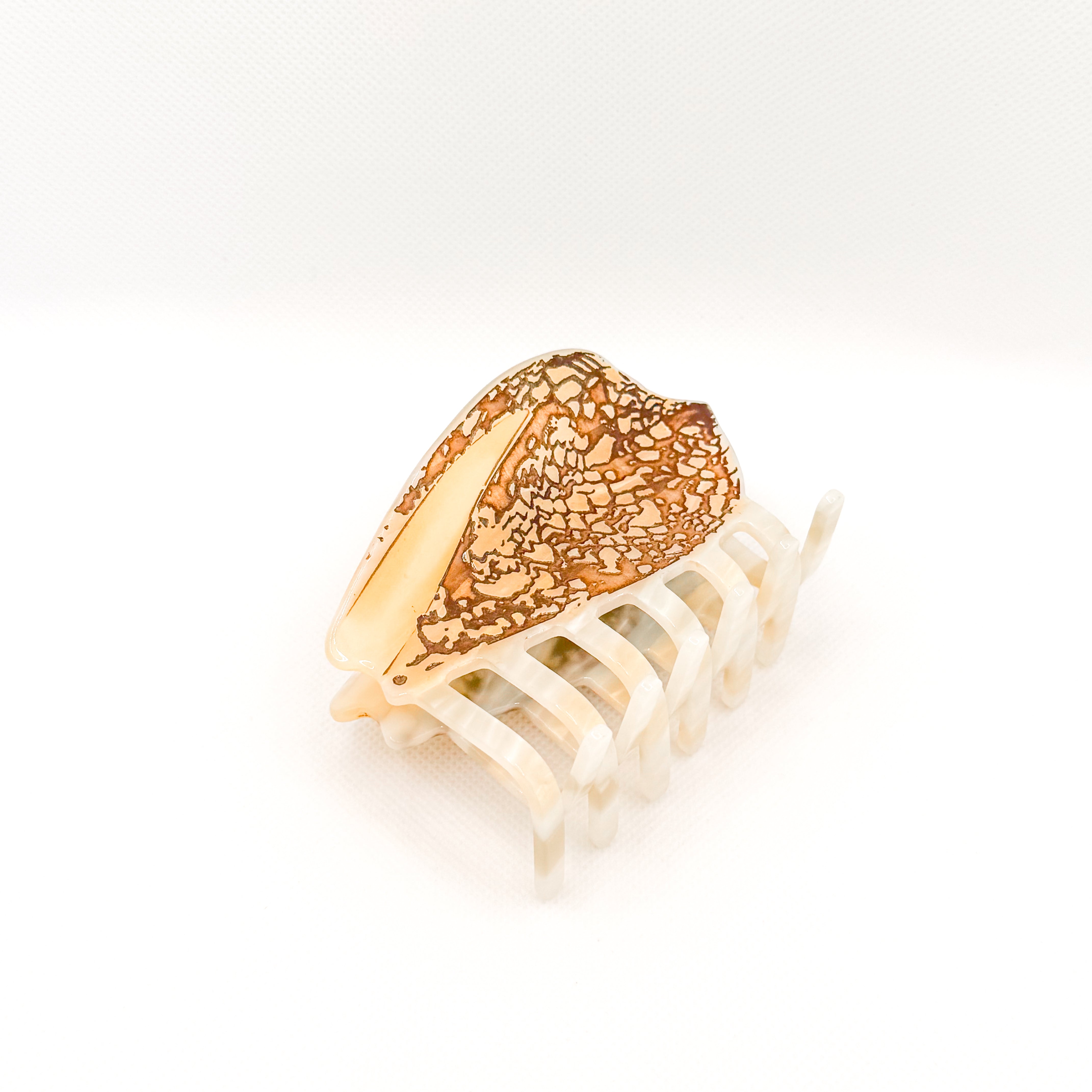 brown cone shell hair claw