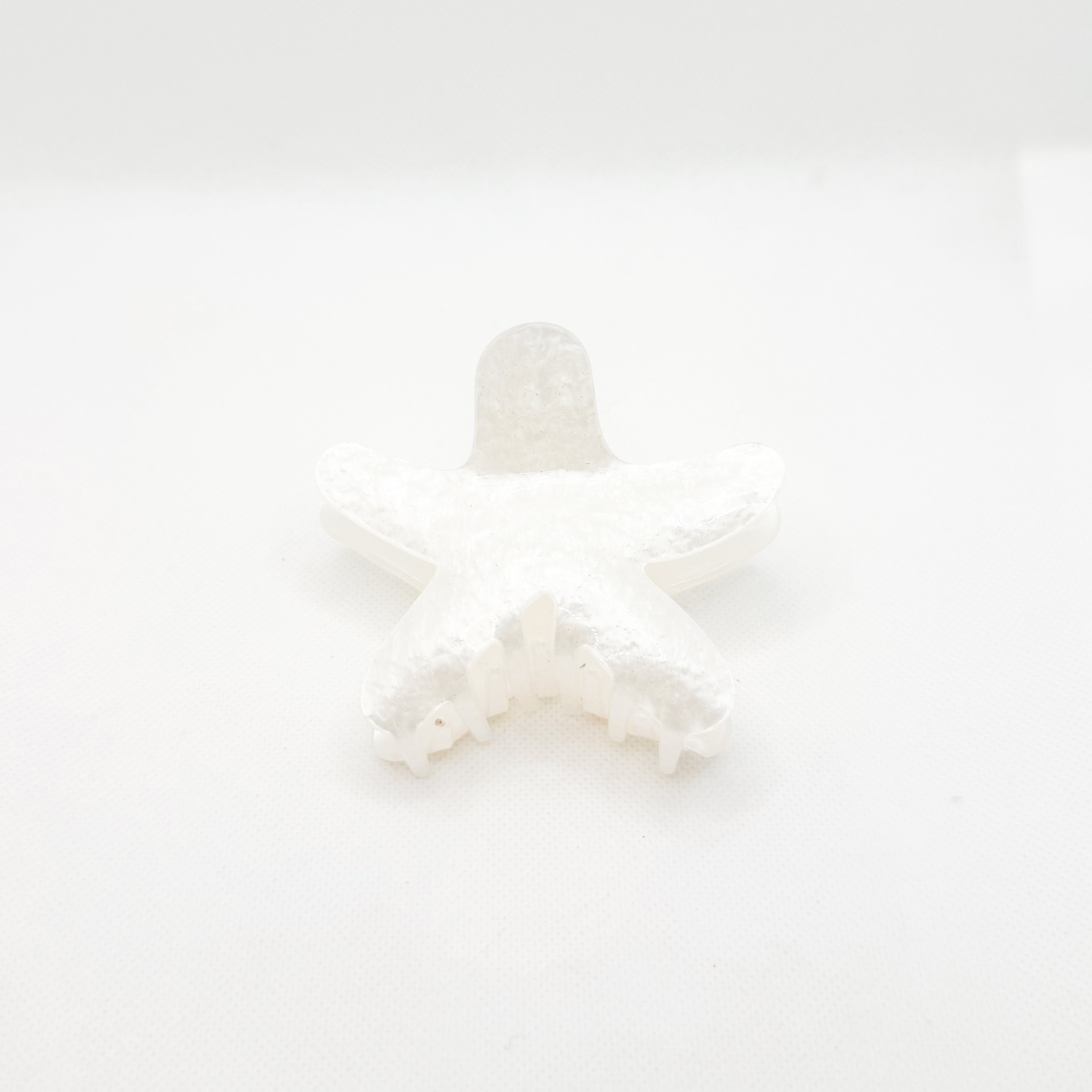 white bubble starfish hair claw
