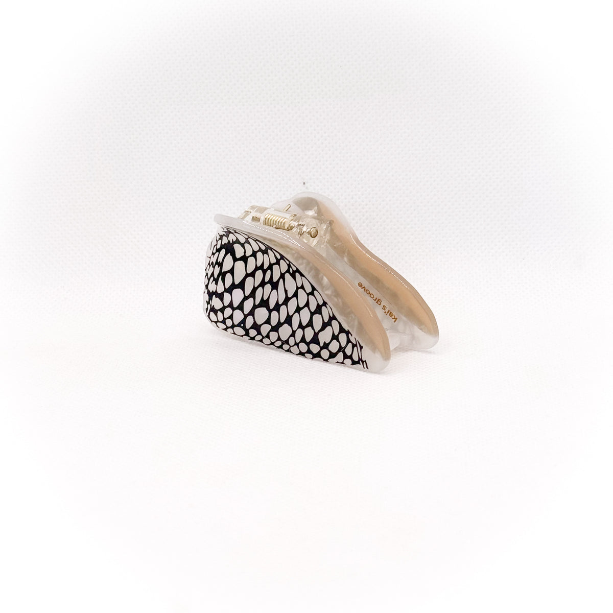 small marble black cone shell hair claw