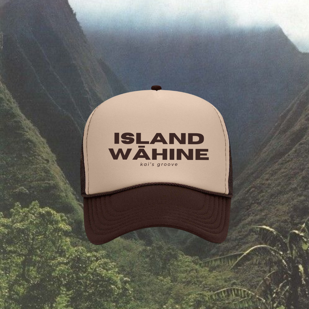 ISLAND WĀHINE brown/khaki trucker hat