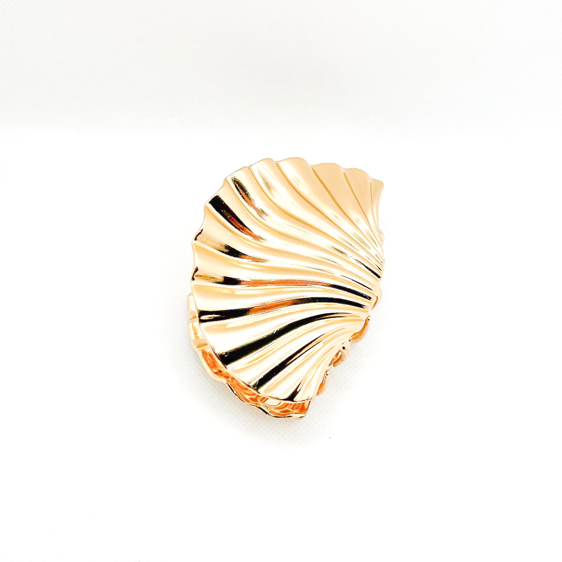 large gold shell hair clip