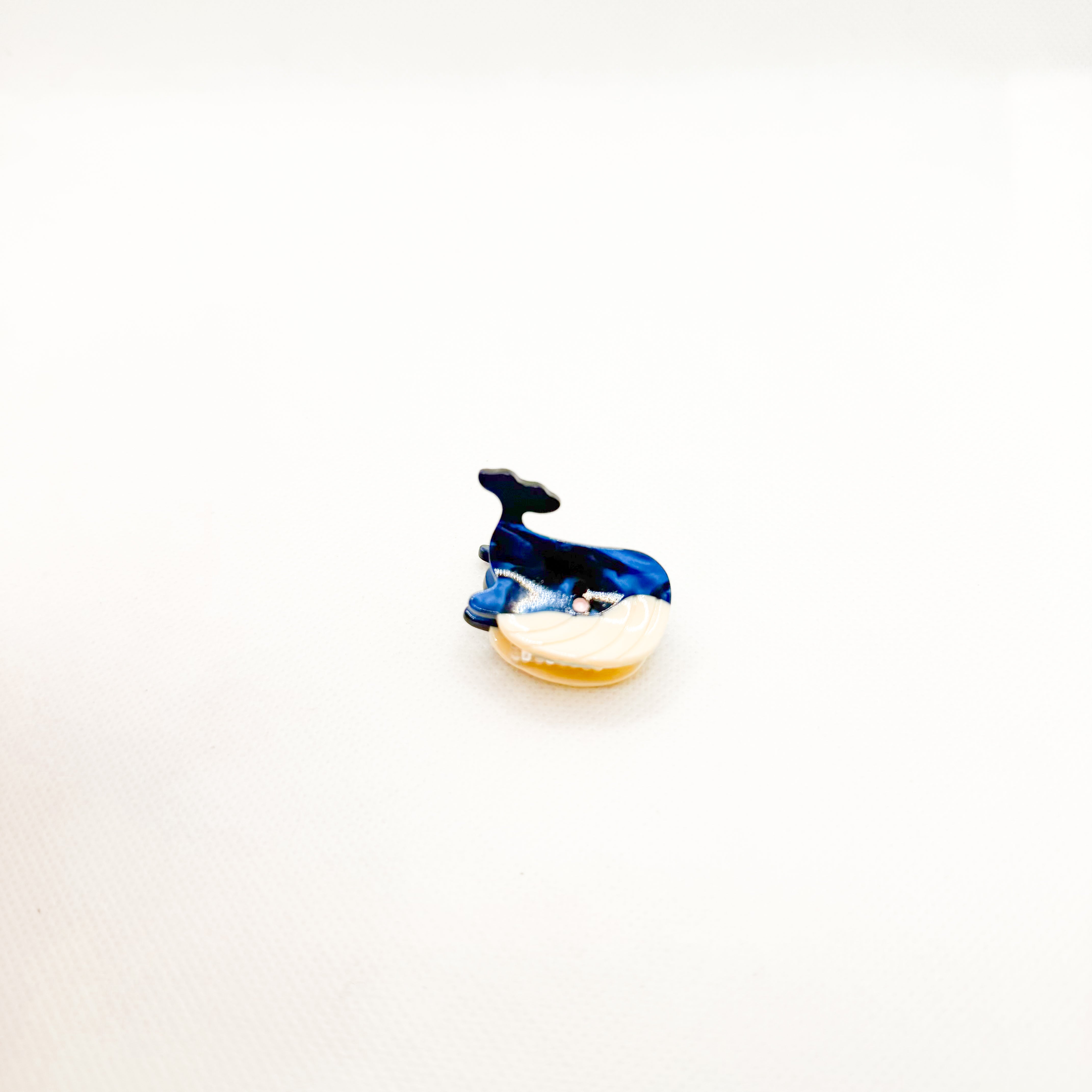 mini blue whale hair clip