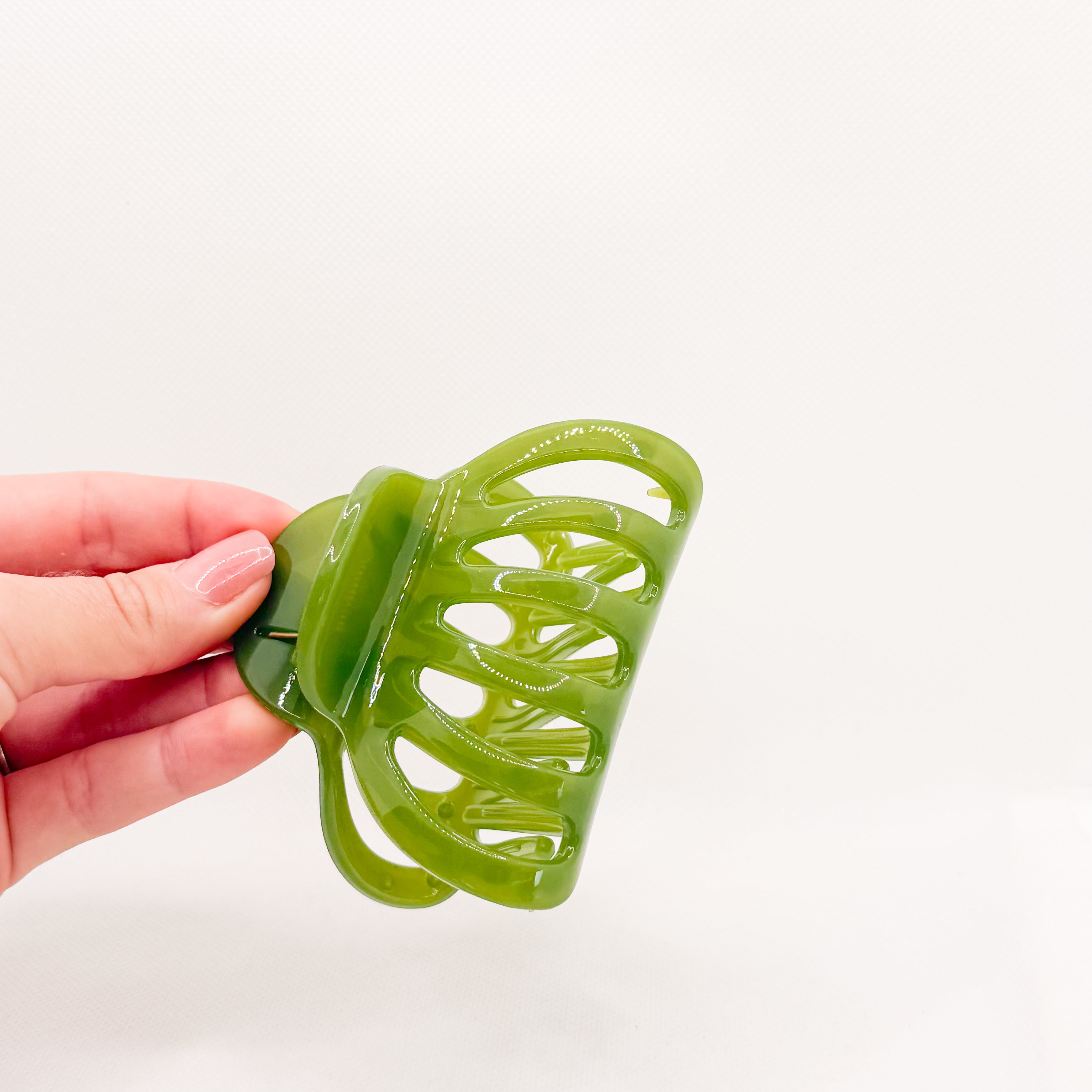 green tokyo hair claw