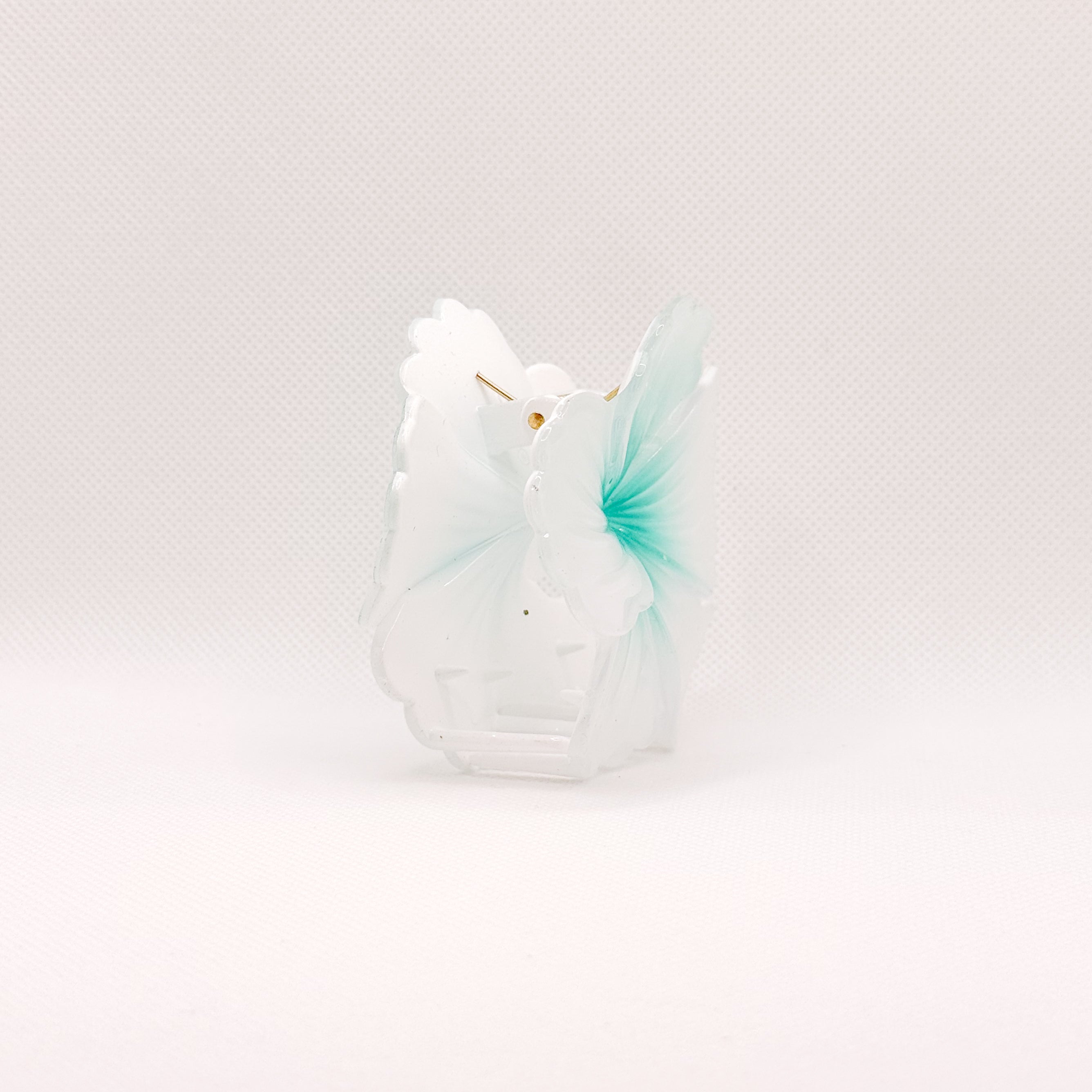 baby blue hibiscus hair clip