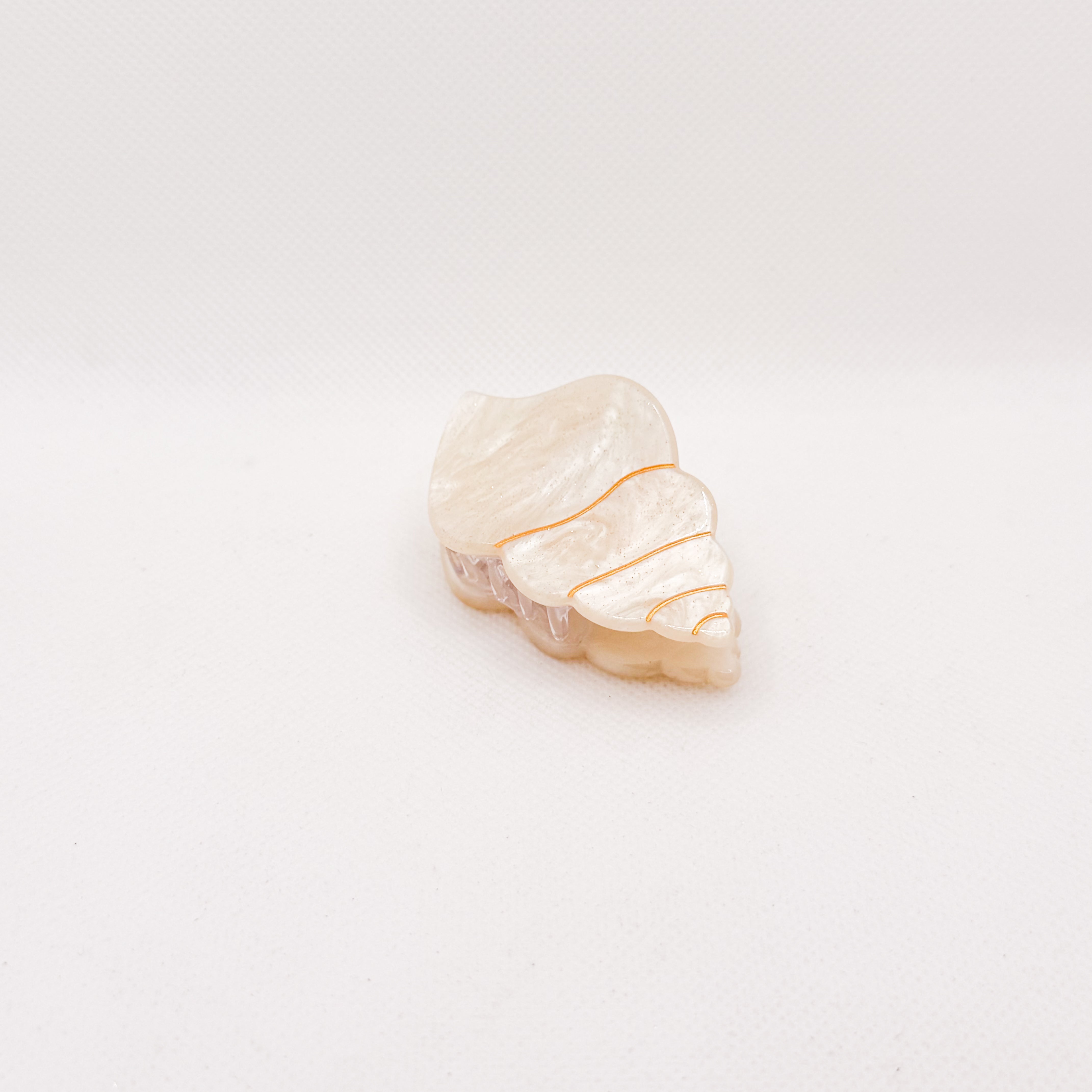 midi white sea shell hair clip