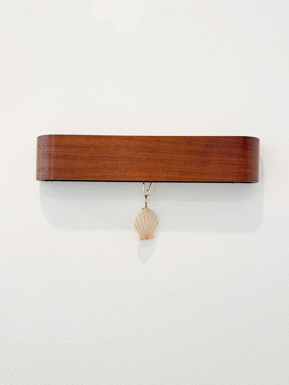 mother of pearl shell keychain