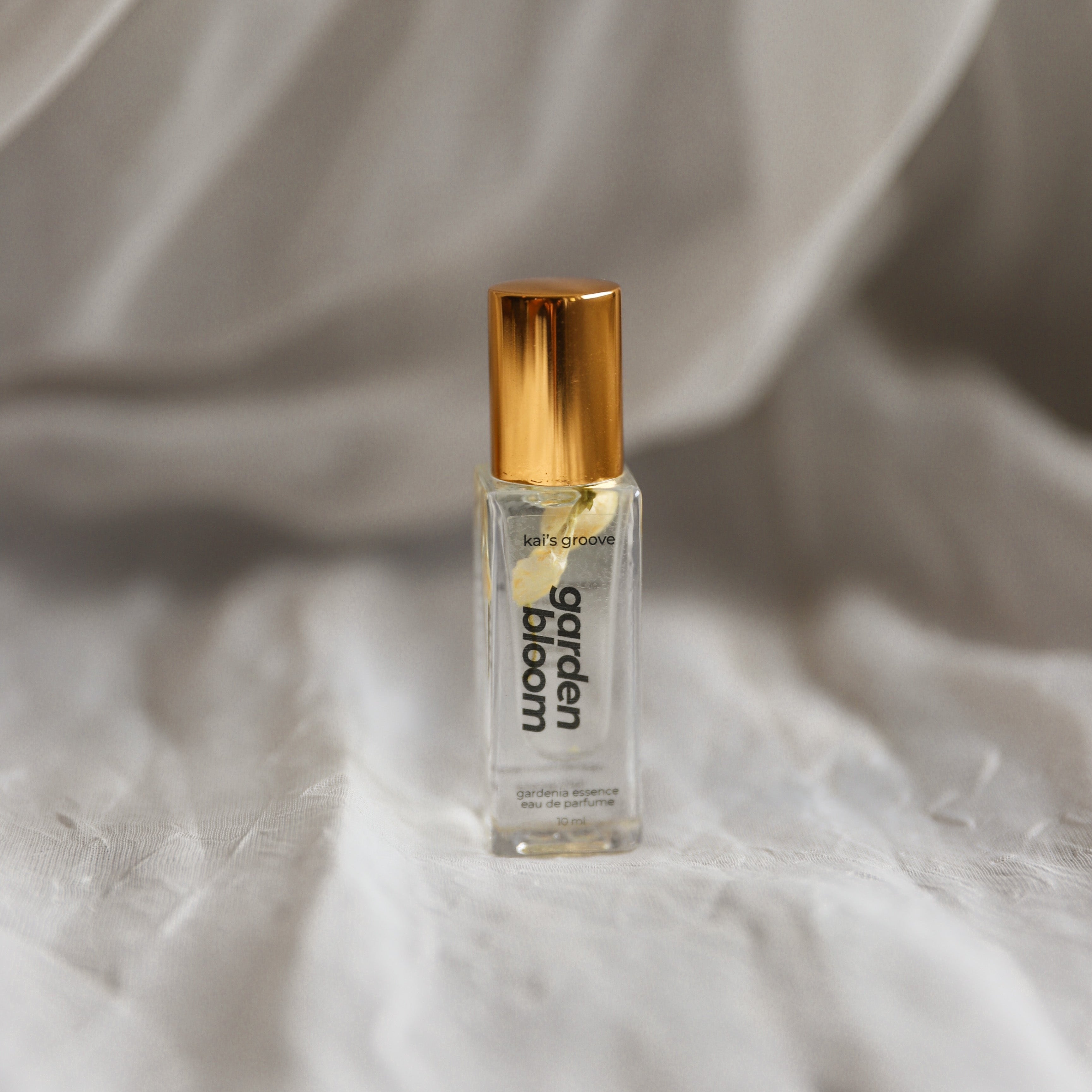 Organic Natural Gardenia Vanilla Jasmine floral Essential oil roller All-natural fragrance Fragrance for sensitive skin Romantic scent Feminine scent Everyday wear Convenient and easy to use Portable God/goddess scent Non-toxic Clean beauty Sustainable Roll-on perfume Aromatherapy Stress relief Calming Relaxation Natural alternative to traditional perfumes Stress relief Calming Relaxation Organic ingredients Aromatherapy Portable fragrance Essential oil blend On-the-go fragrance Giftable