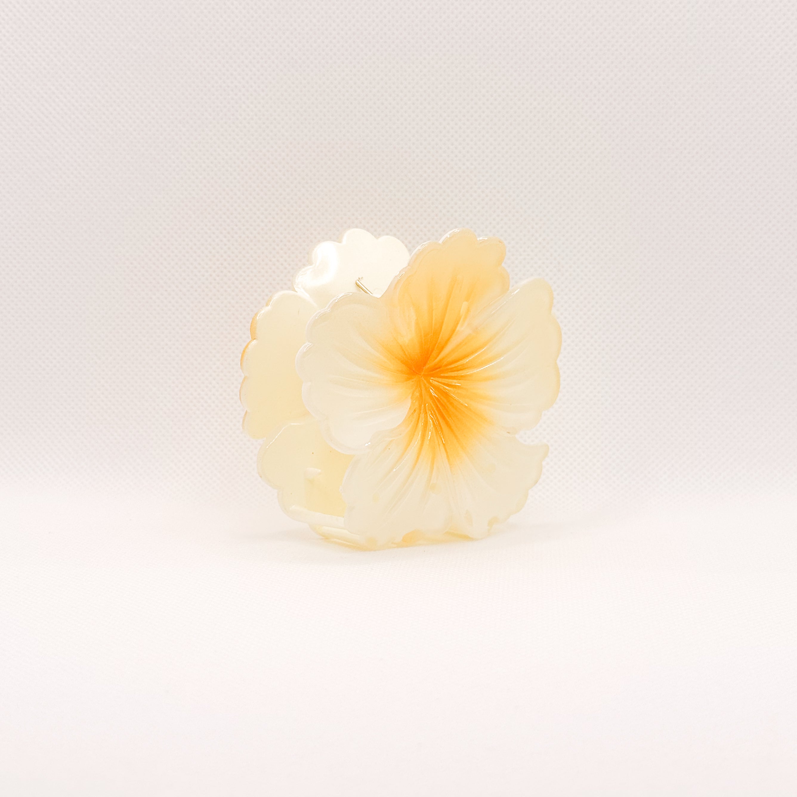 honey hibiscus hair clip