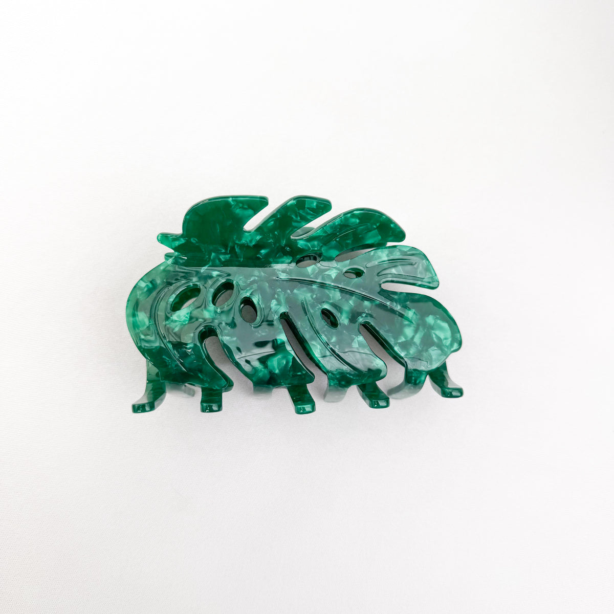 green monstera hair claw