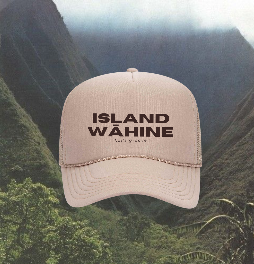 ISLAND WĀHINE khaki trucker hat