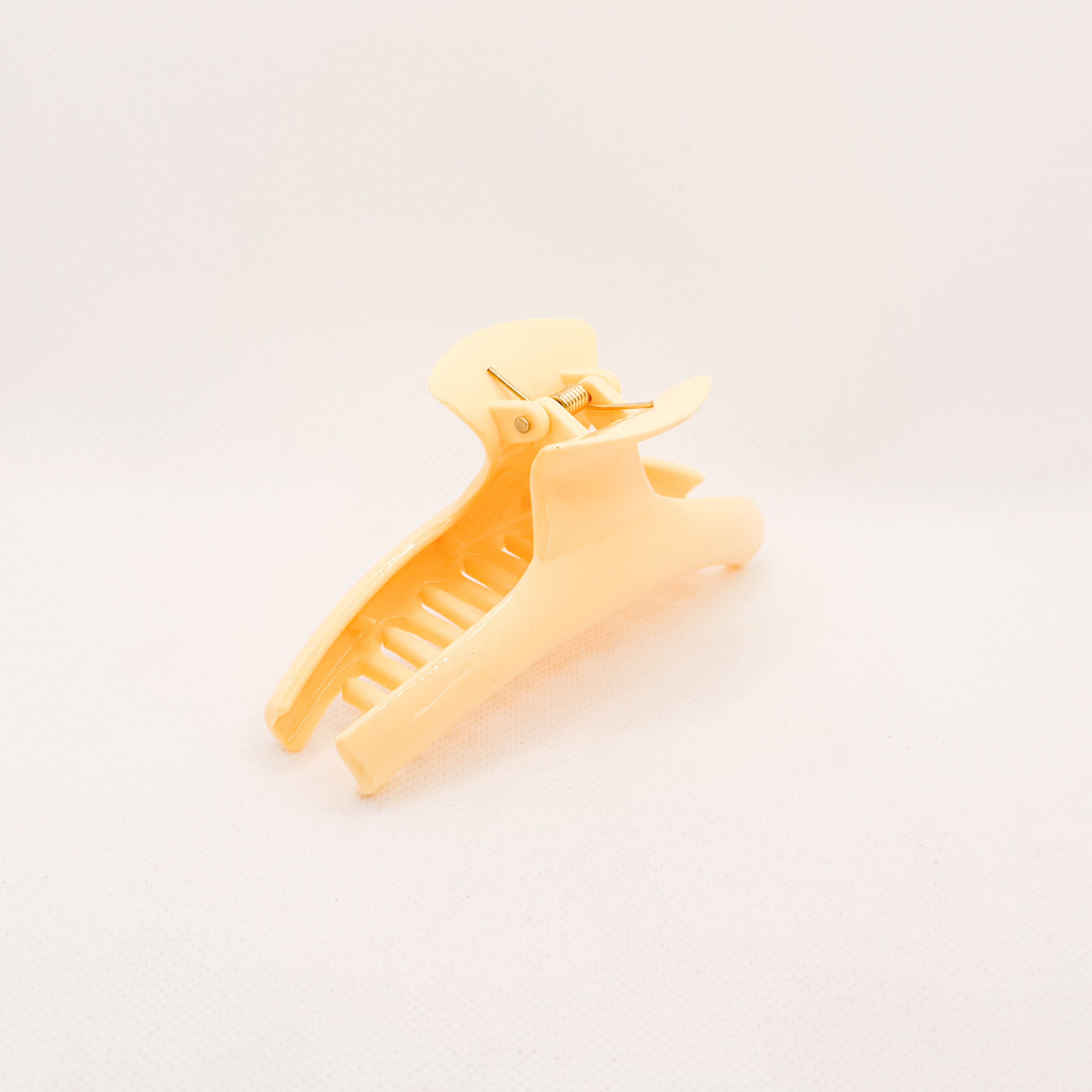 yellow sweet hair claw