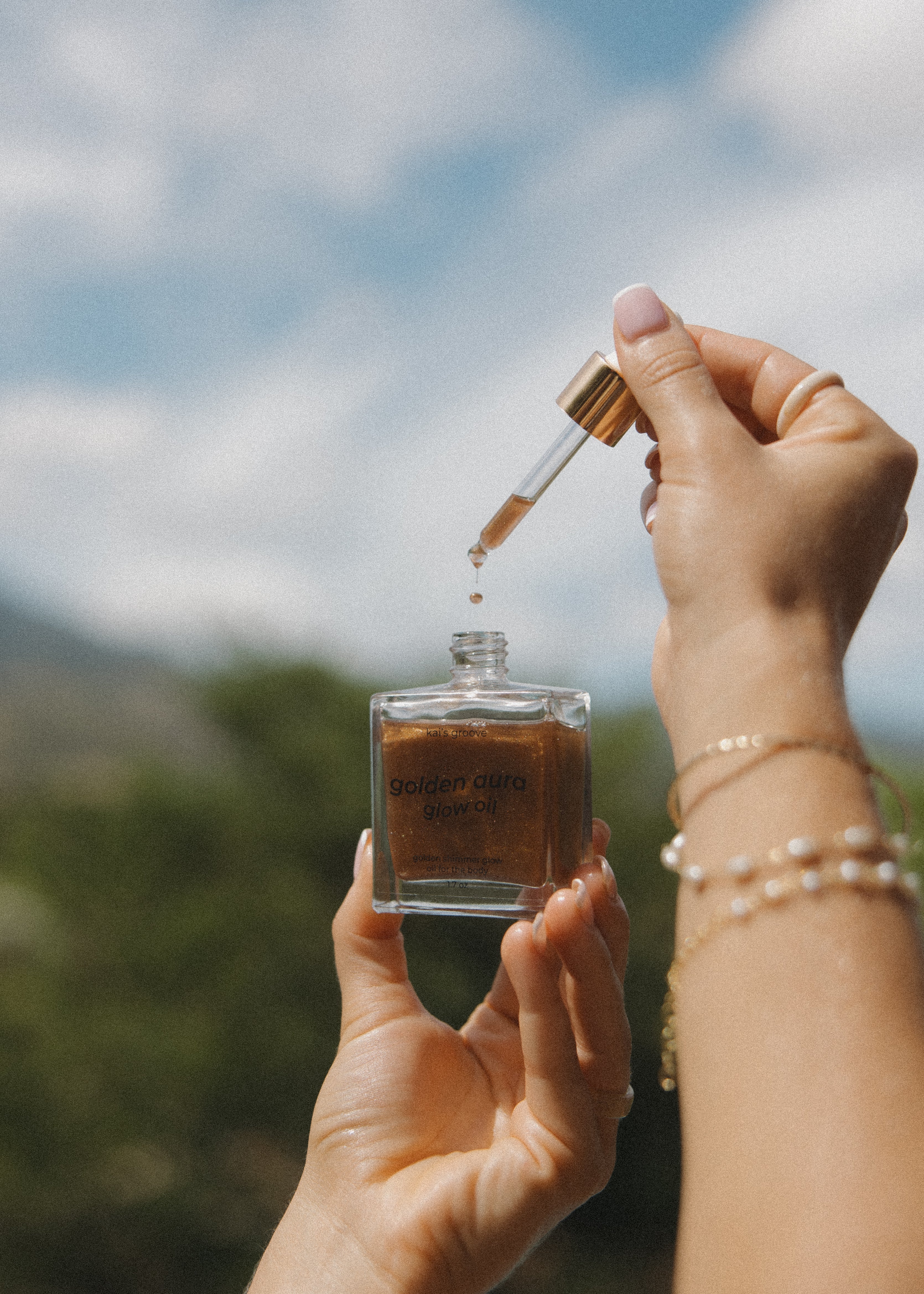 golden aura glow oil (bronze)