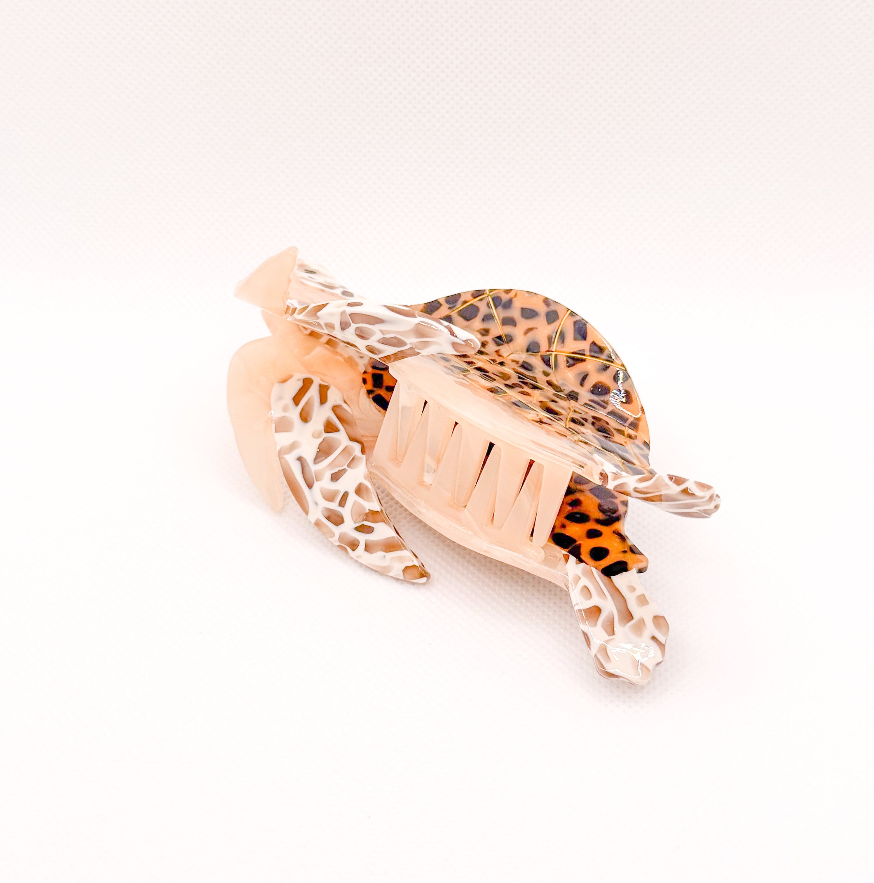 brown “honu” sea turtle hair clip