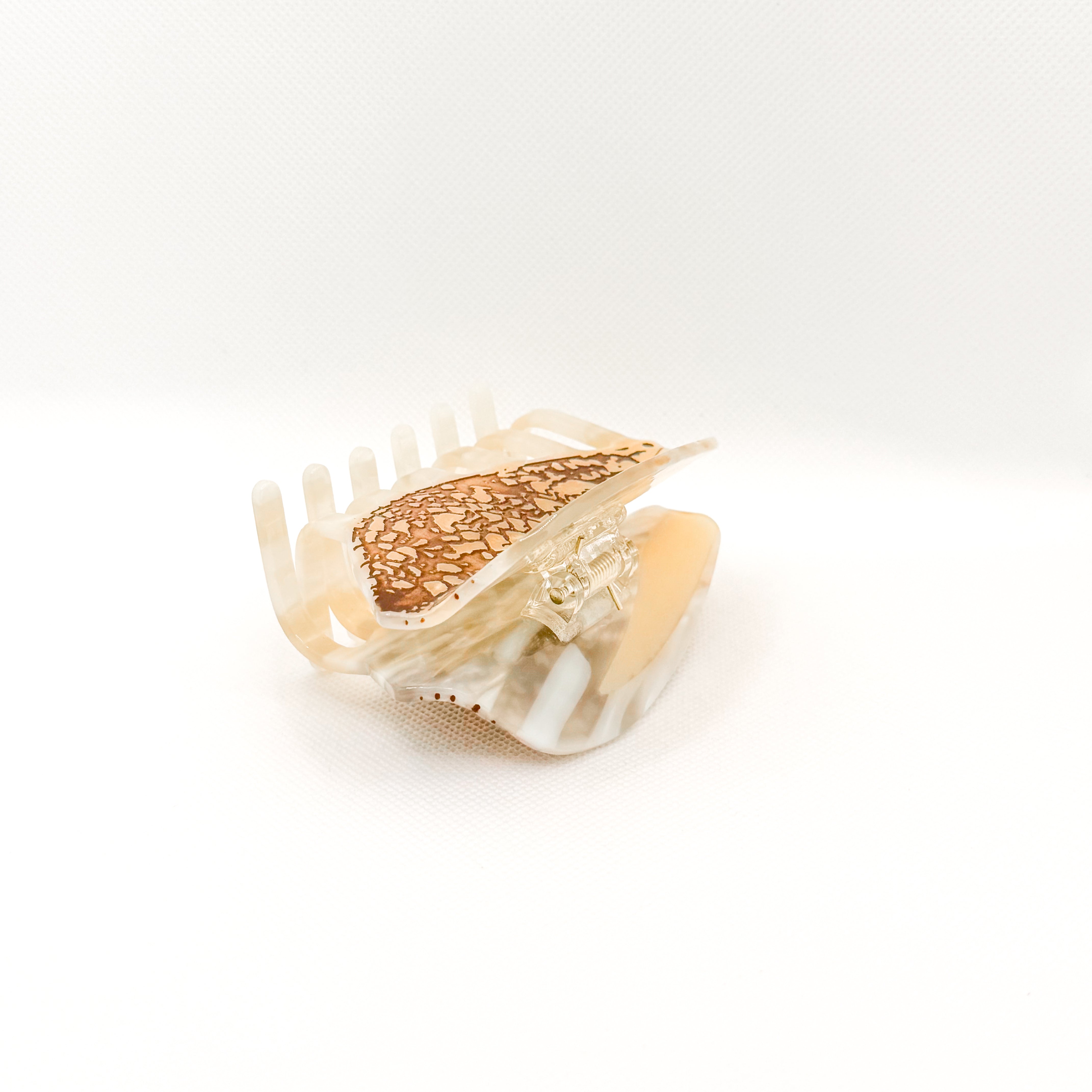 brown cone shell hair claw