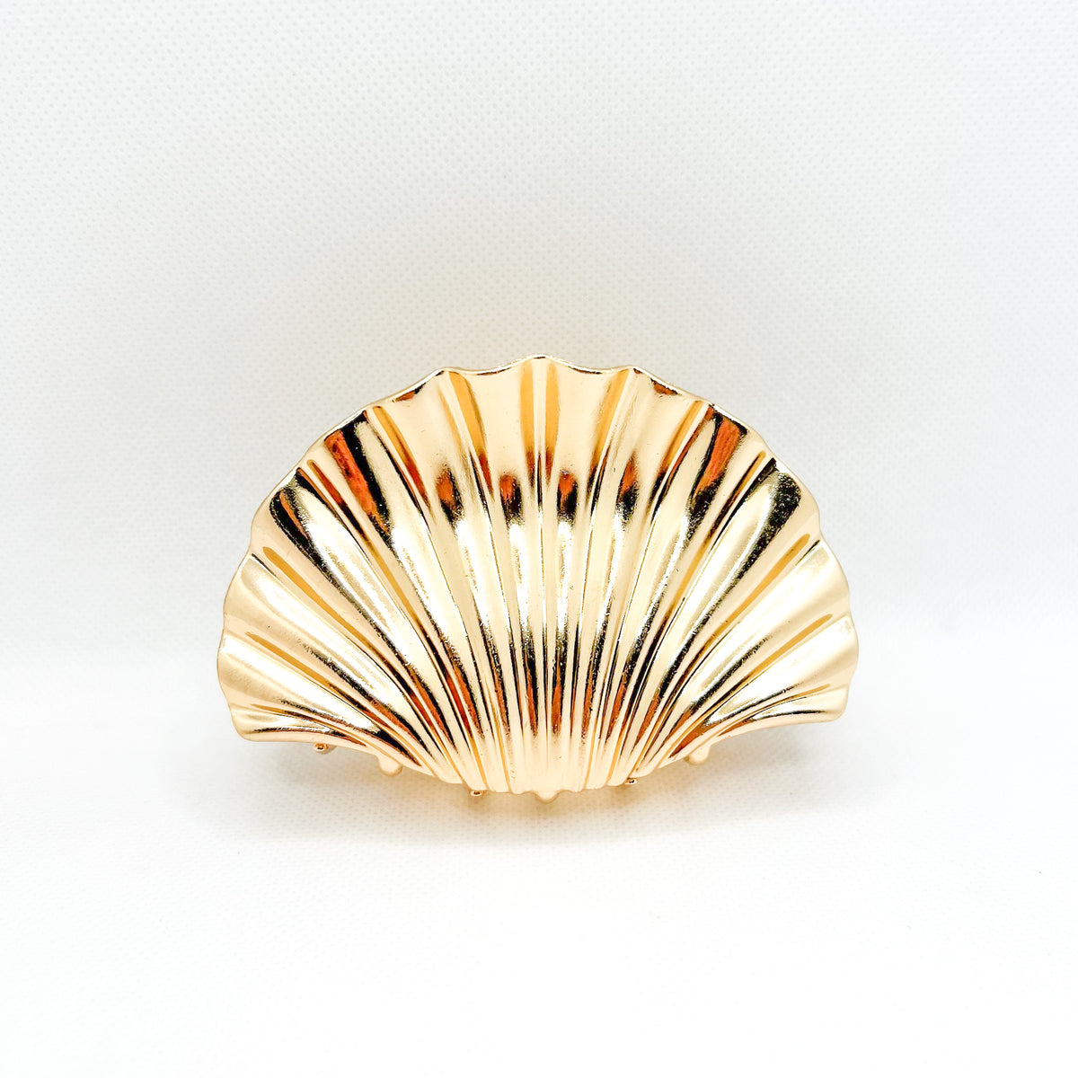 large gold shell hair clip