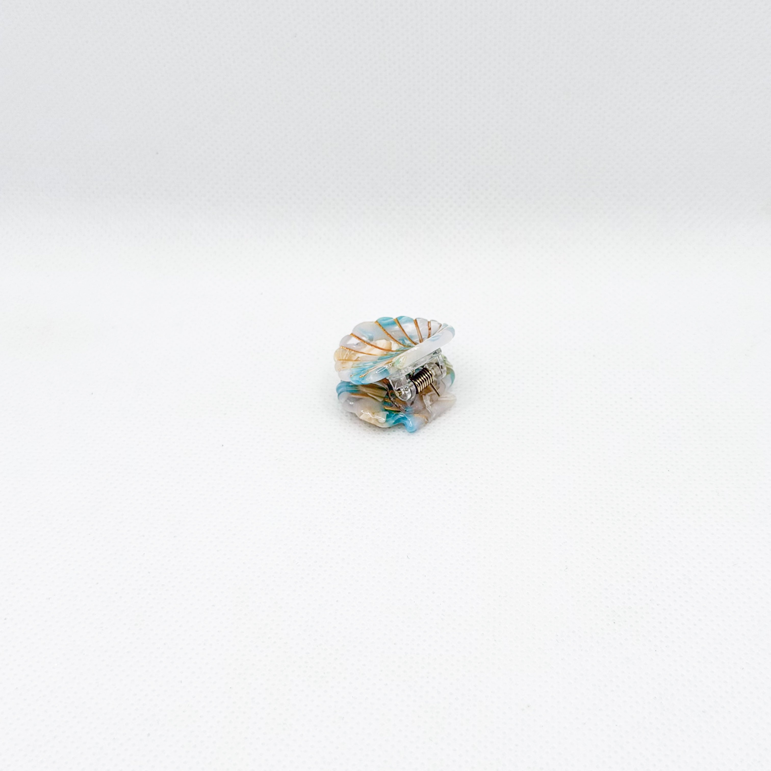 mini blue shell hair clip