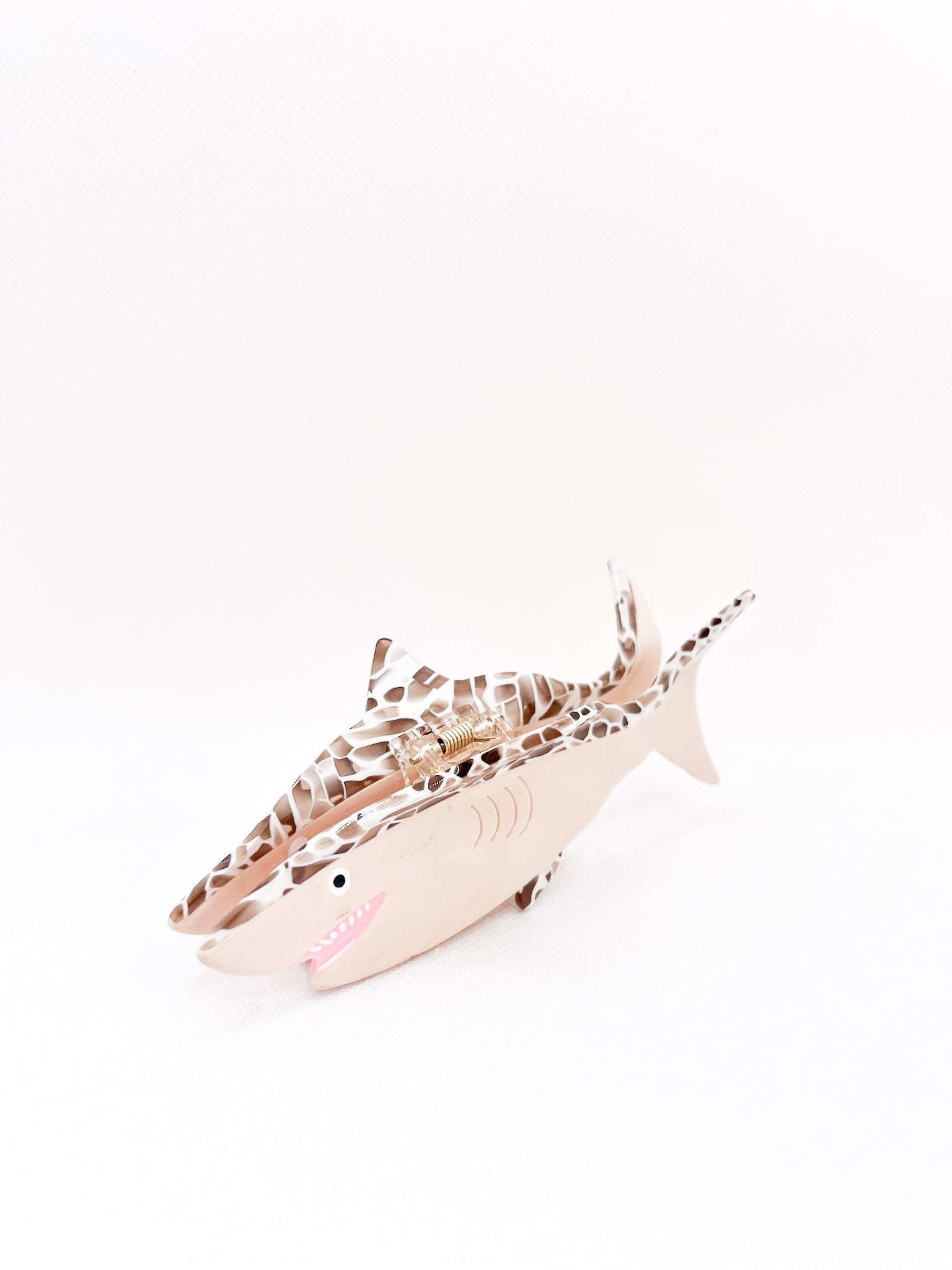 brown shark hair clip