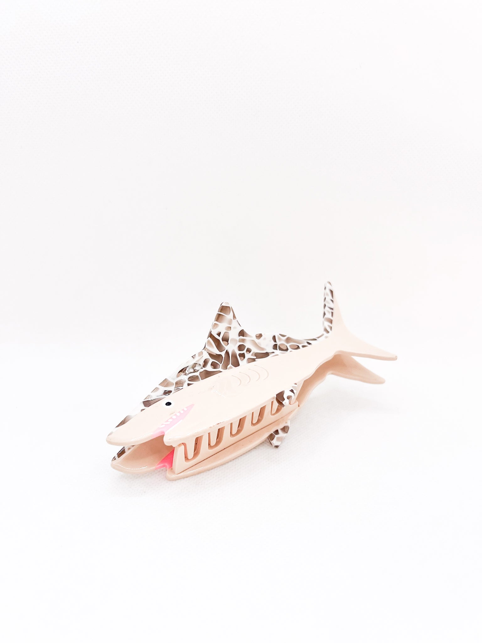 brown shark hair clip