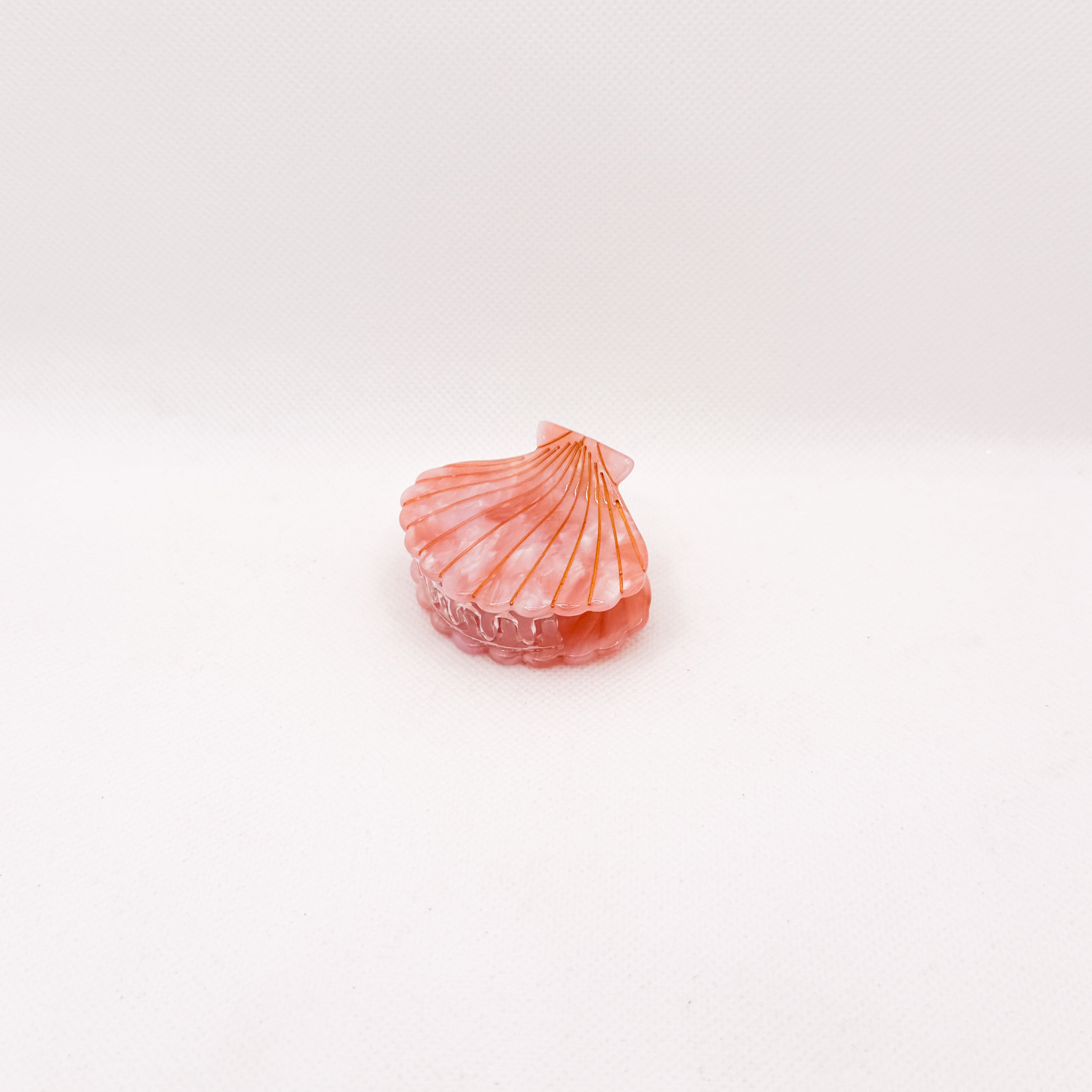 midi pink shell hair clip