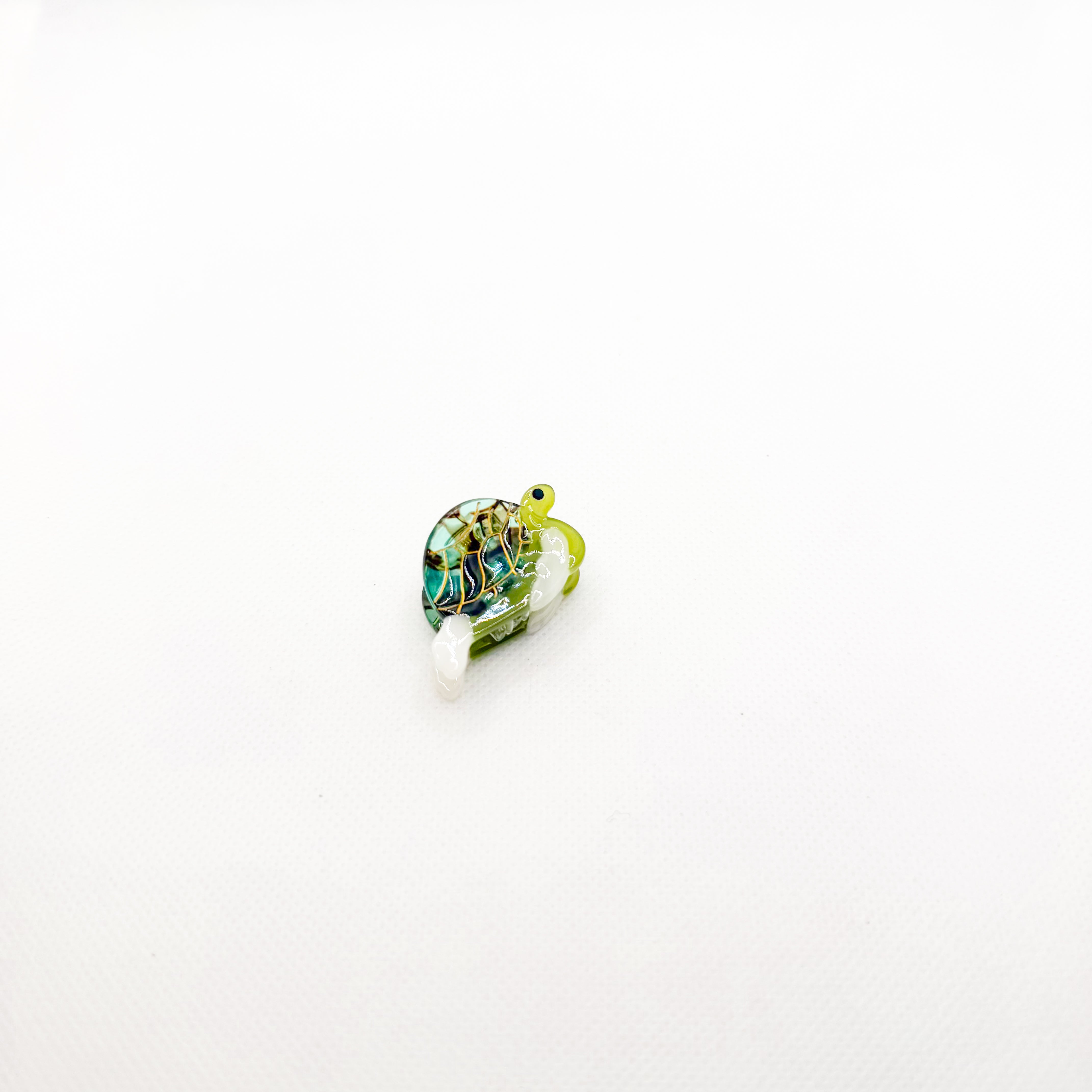 mini green “honu” sea turtle hair clip