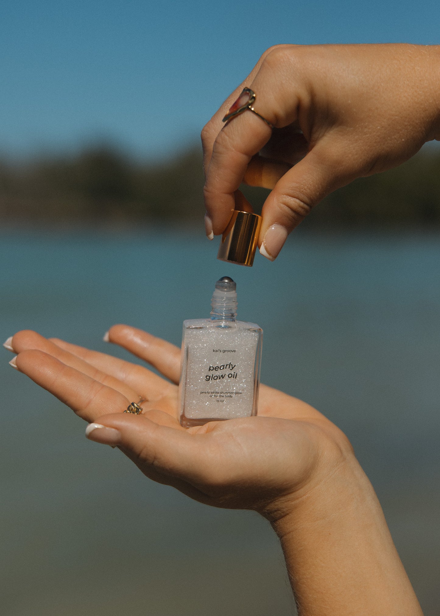 pearly glow oil roller