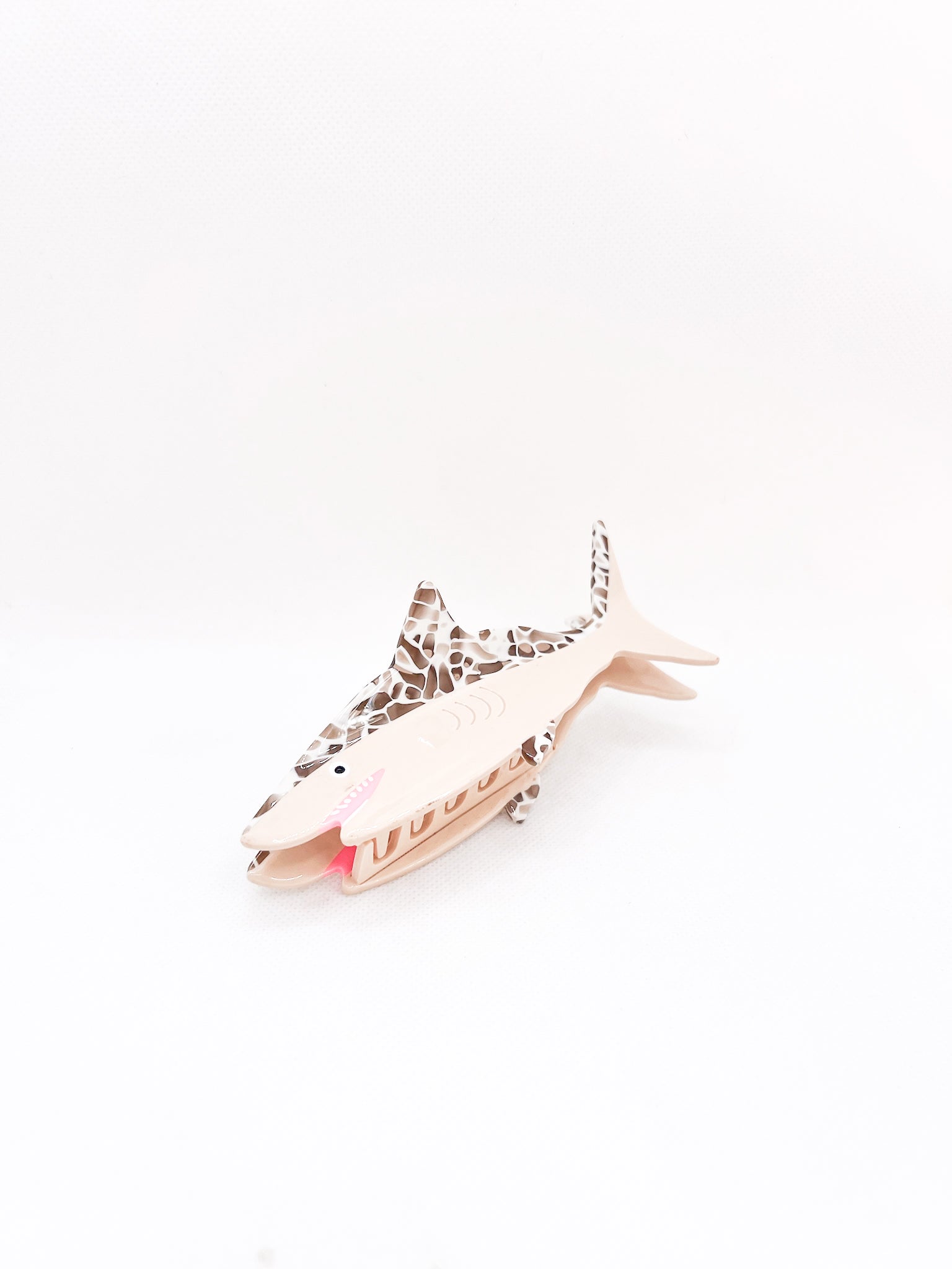 brown shark hair clip