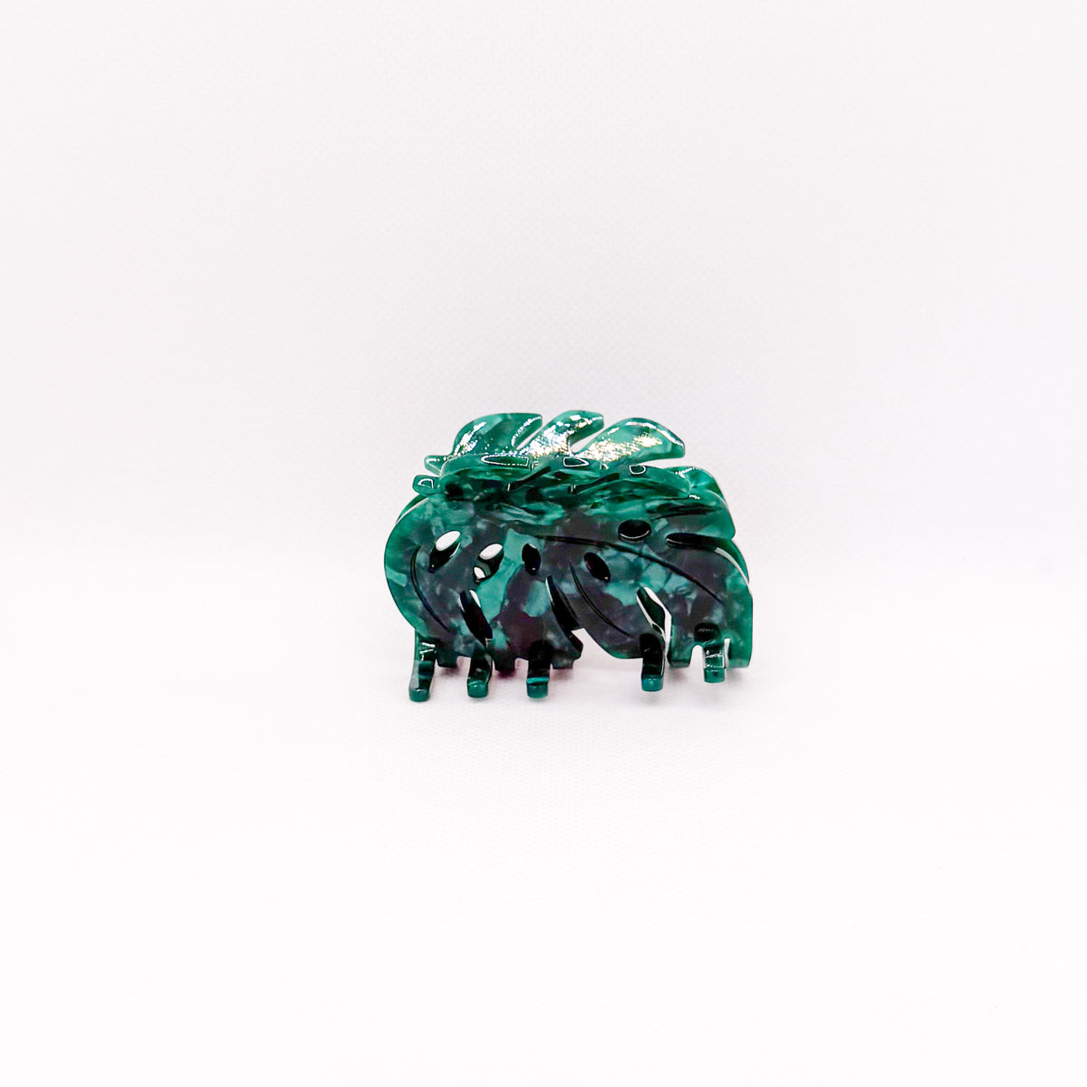 small green monstera hair claw
