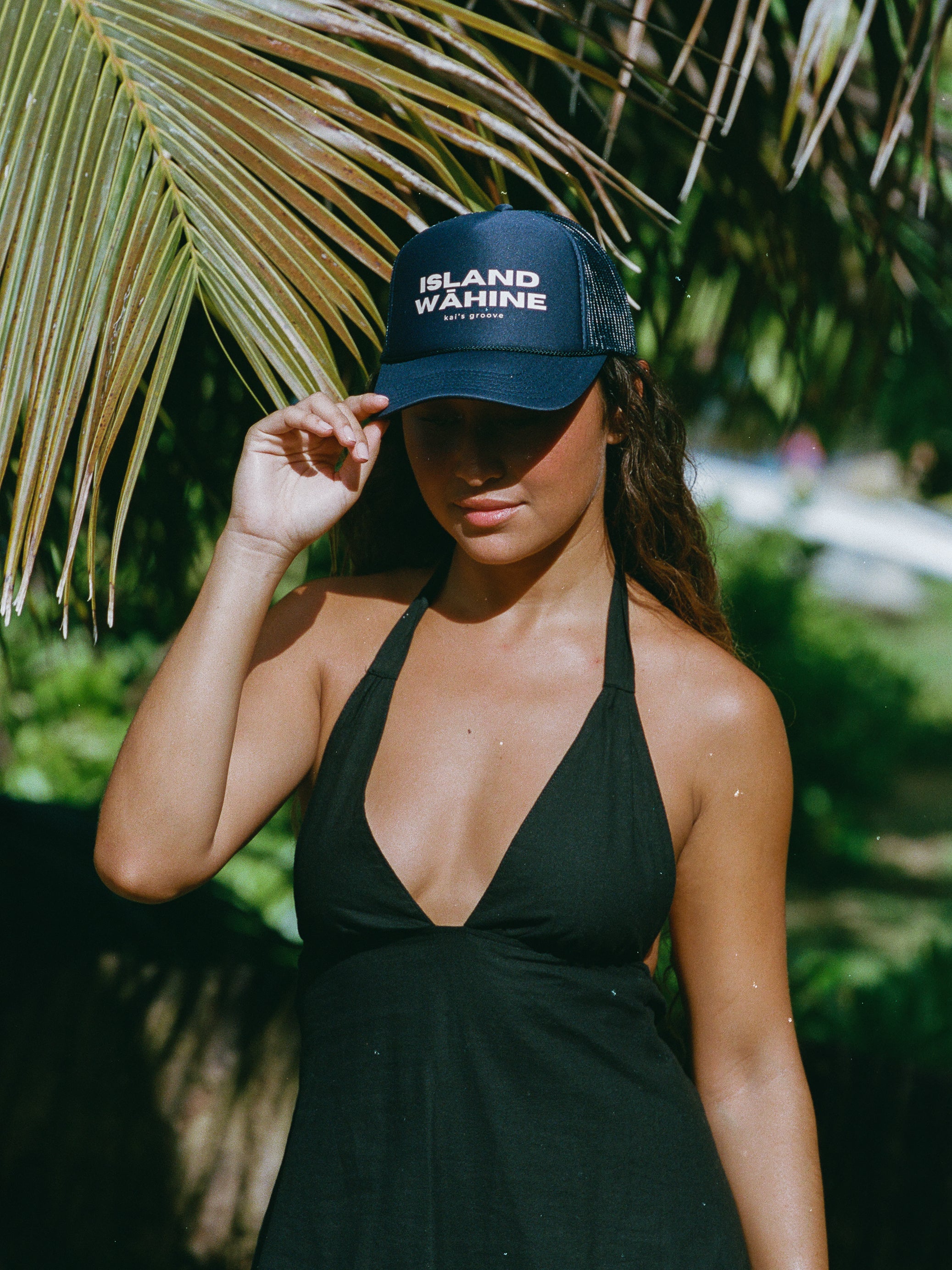 ISLAND WĀHINE ocean blue trucker hat
