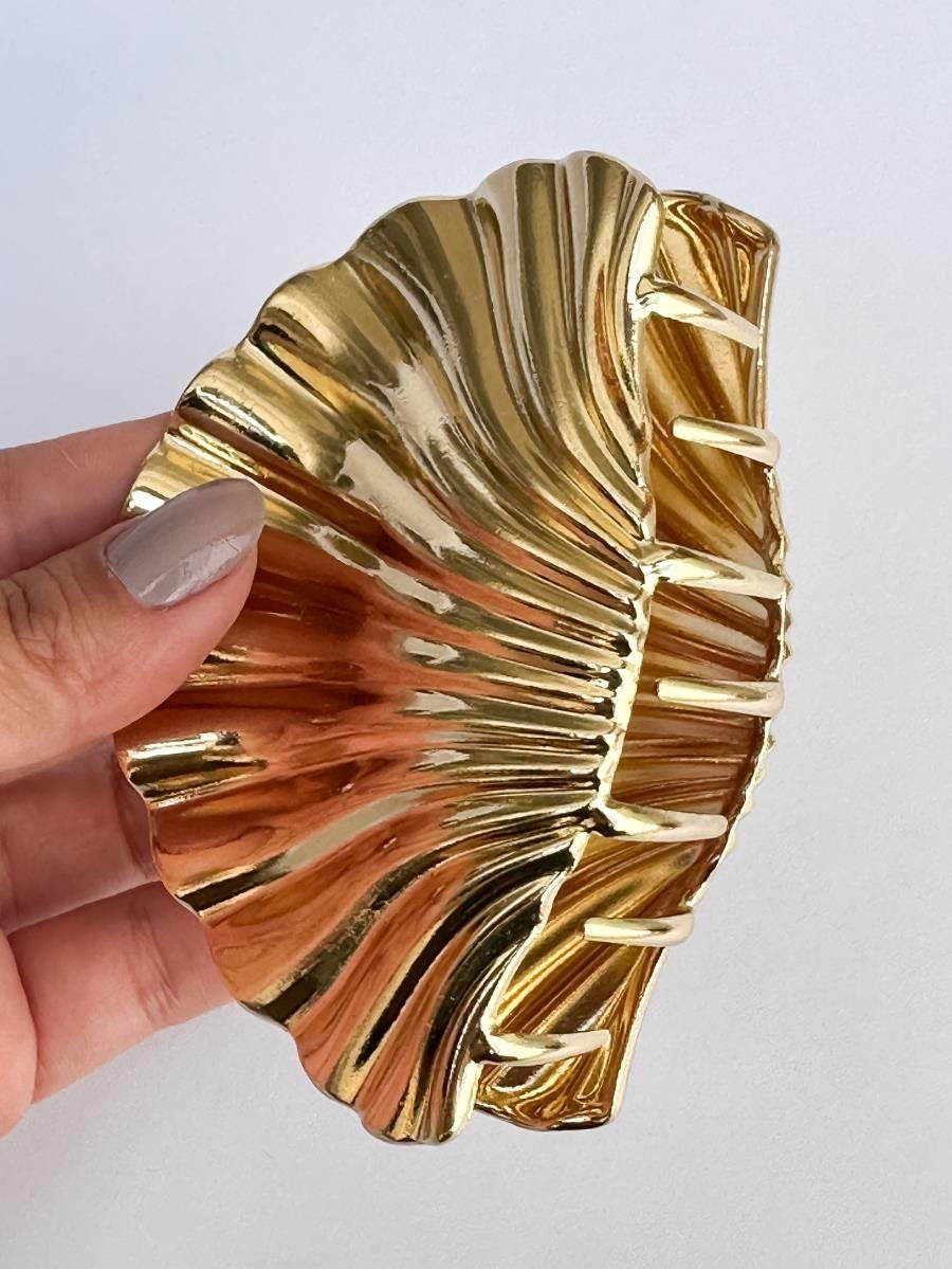 jumbo gold shell hair clip