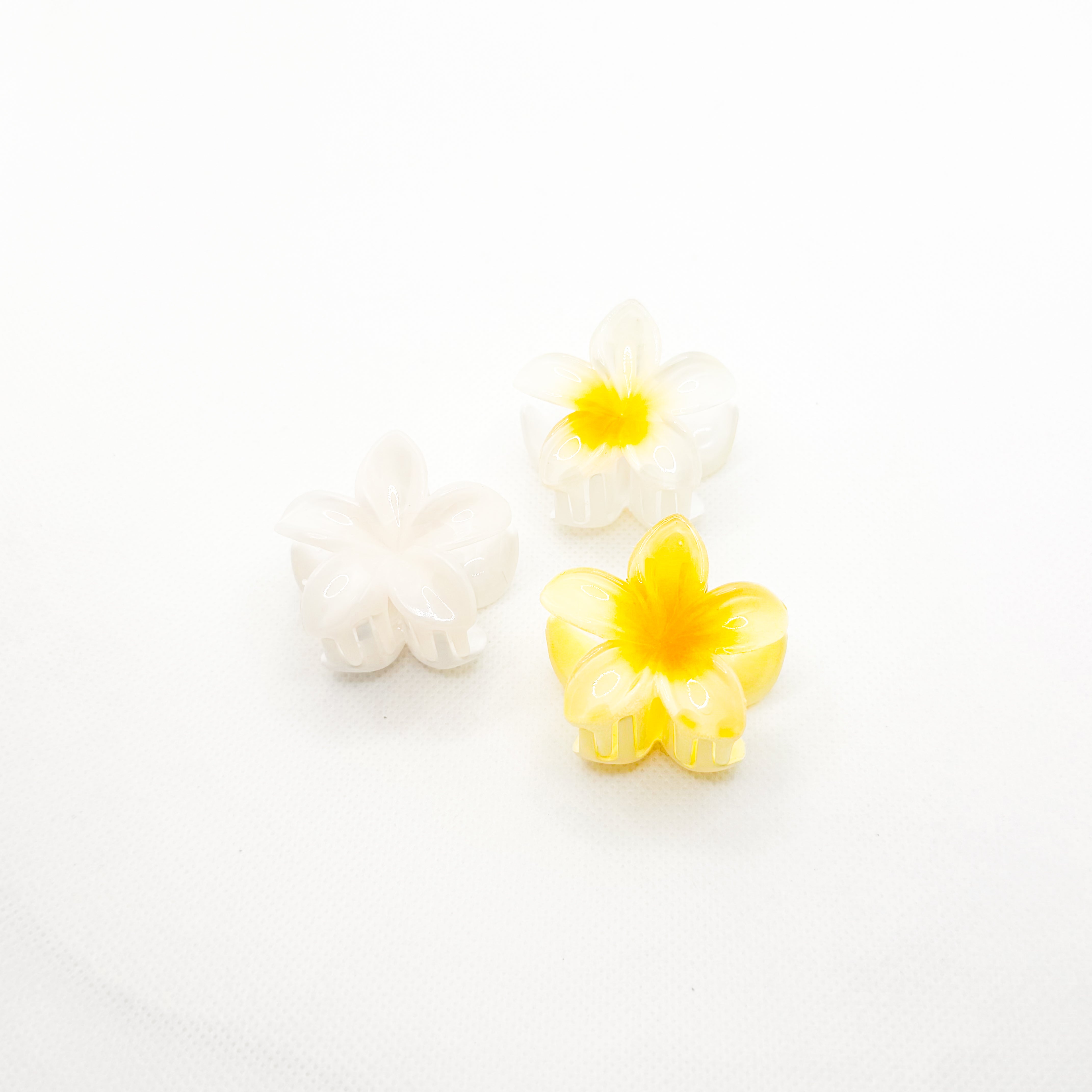 midi lei plumeria hair clip