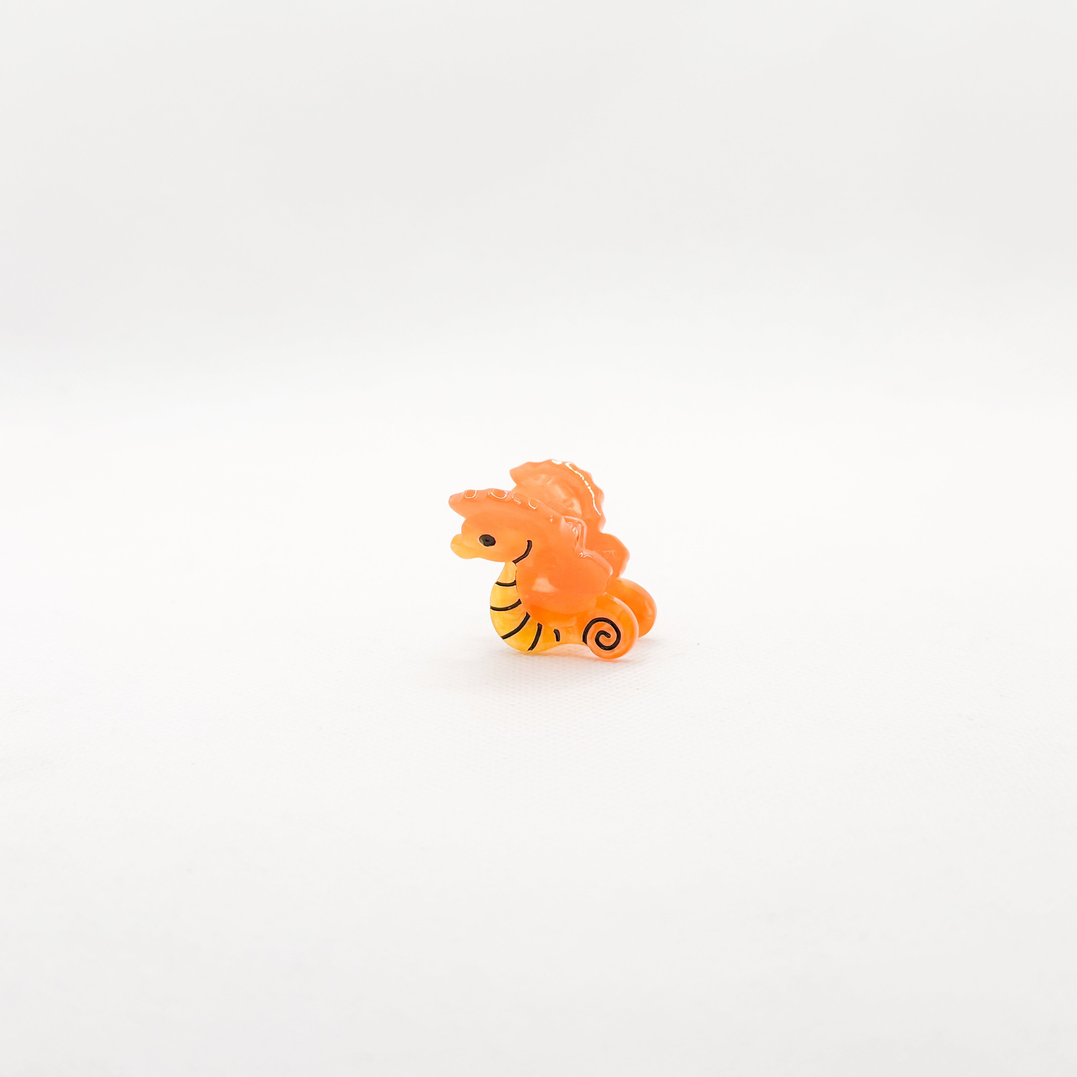 mini sea horse hair clip
