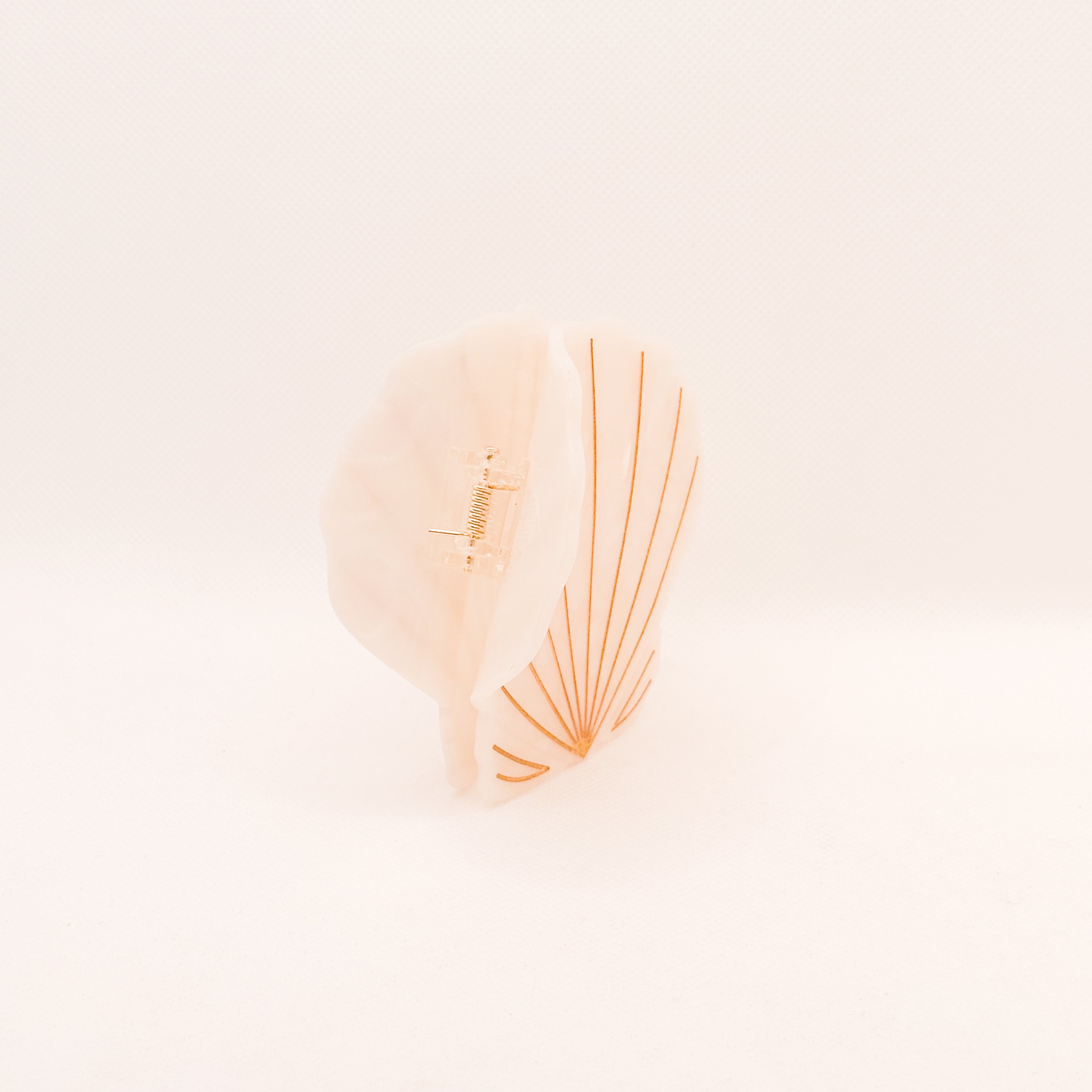 mother of pearl sea shell hair claw