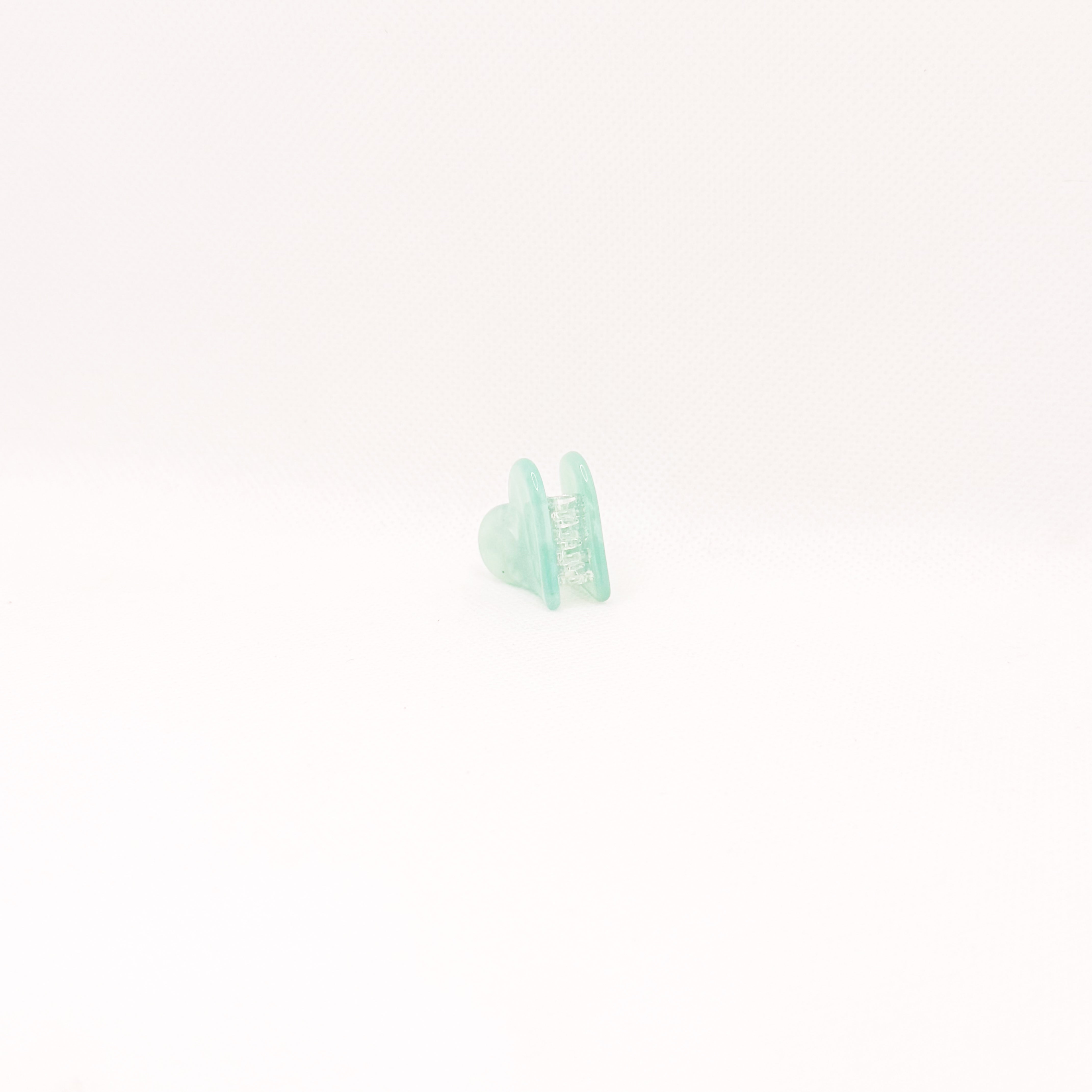 mini blue heart hair clip