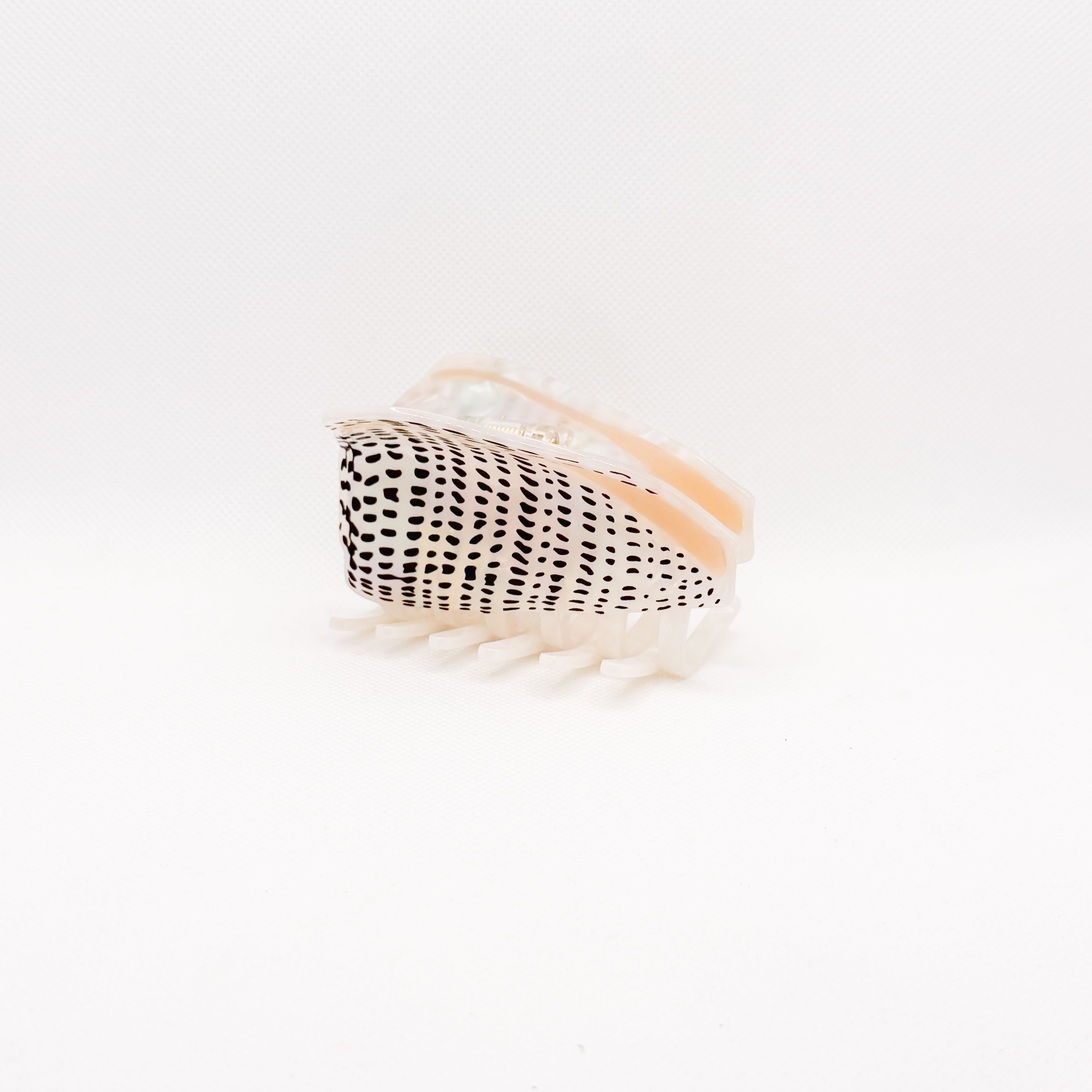 *new pre-order* leopard cone shell hair claw